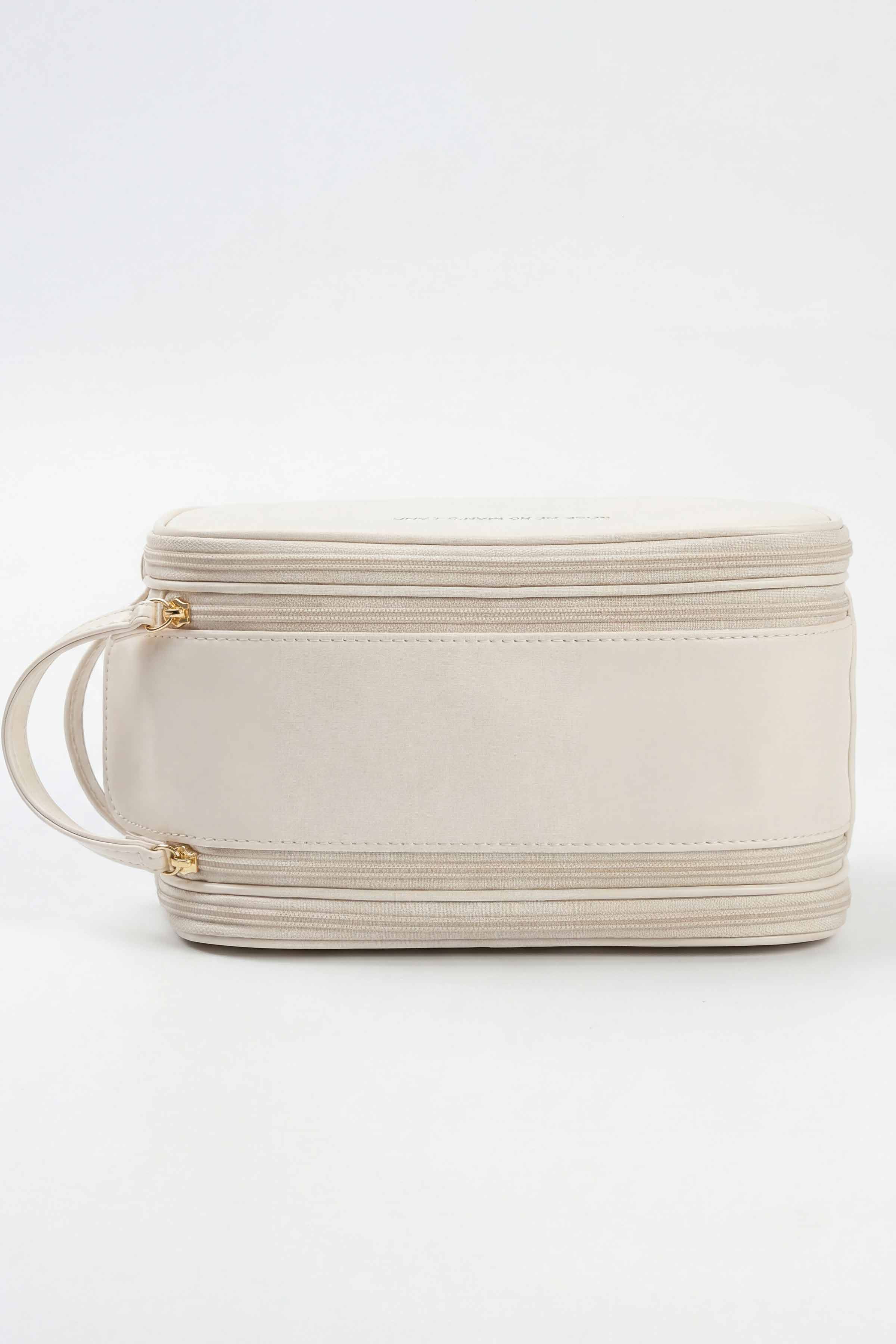 Off White Vanity Bag-448352107