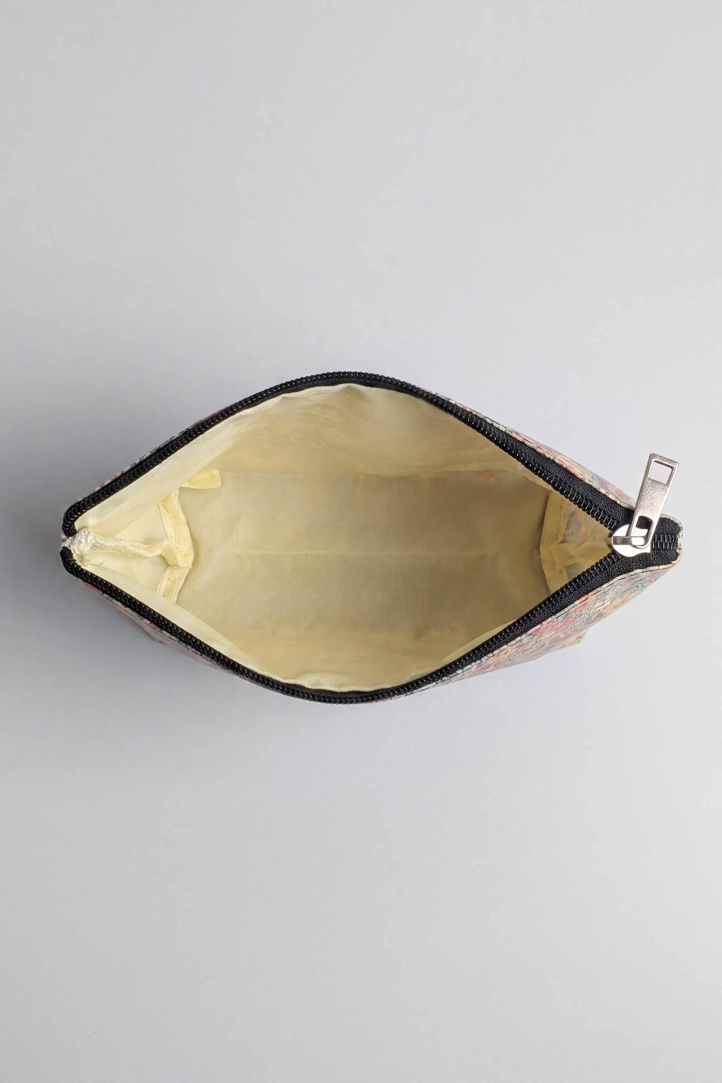 Coffee Vanity Bag-448372117