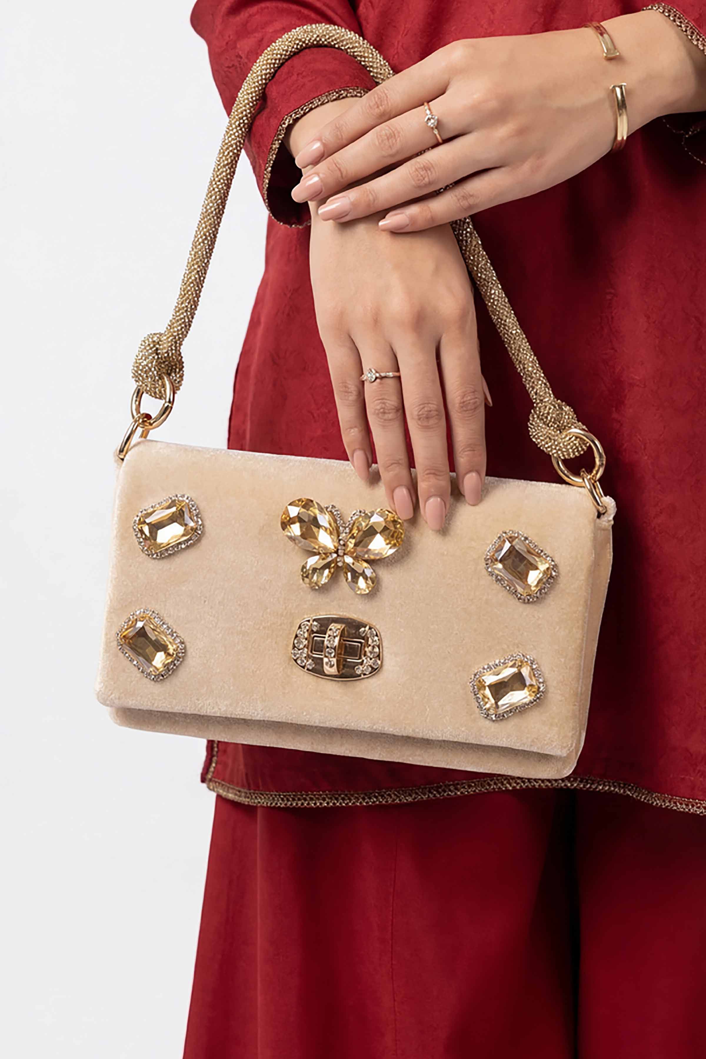 Gold Clutch-448502119