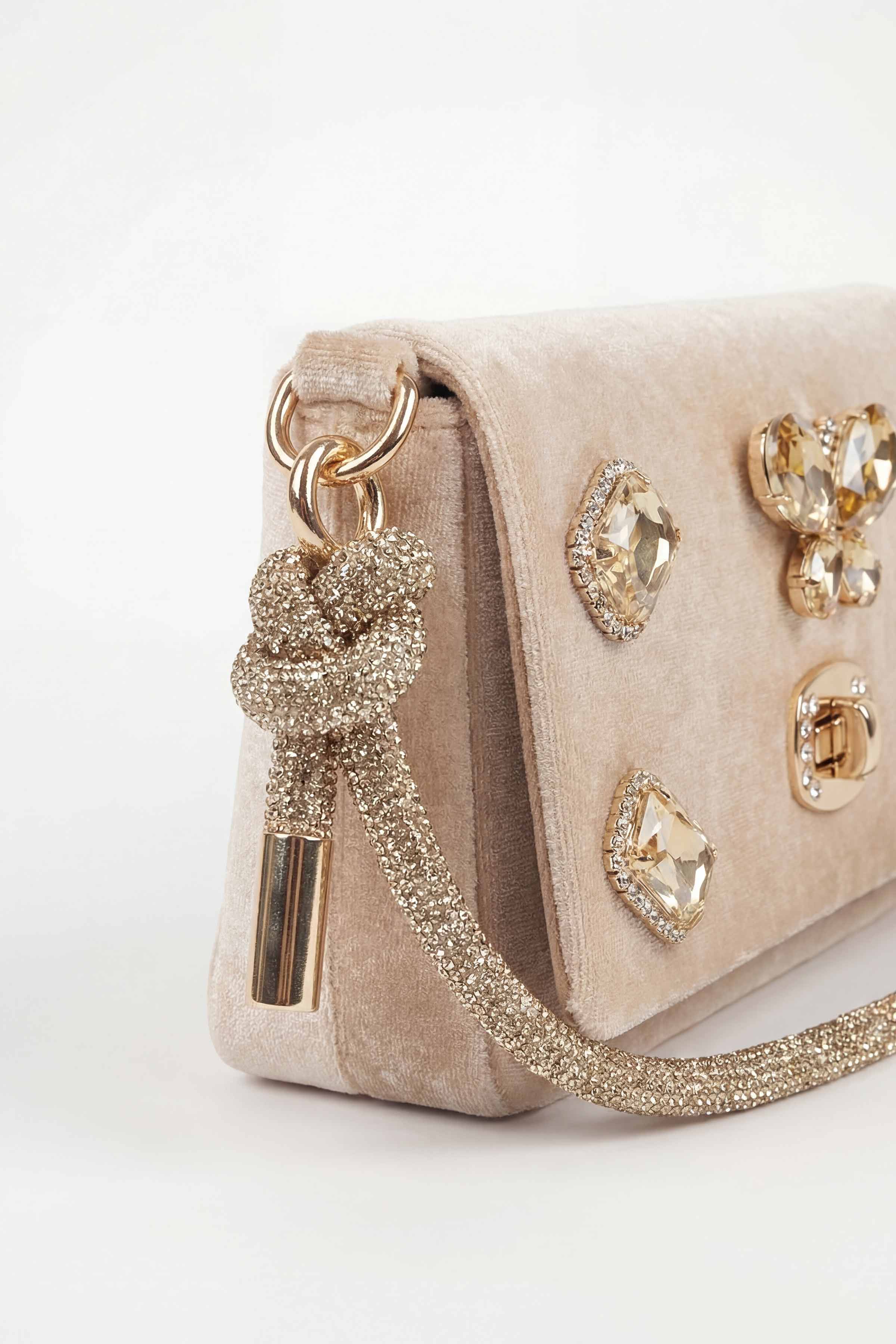 Gold Clutch-448502119