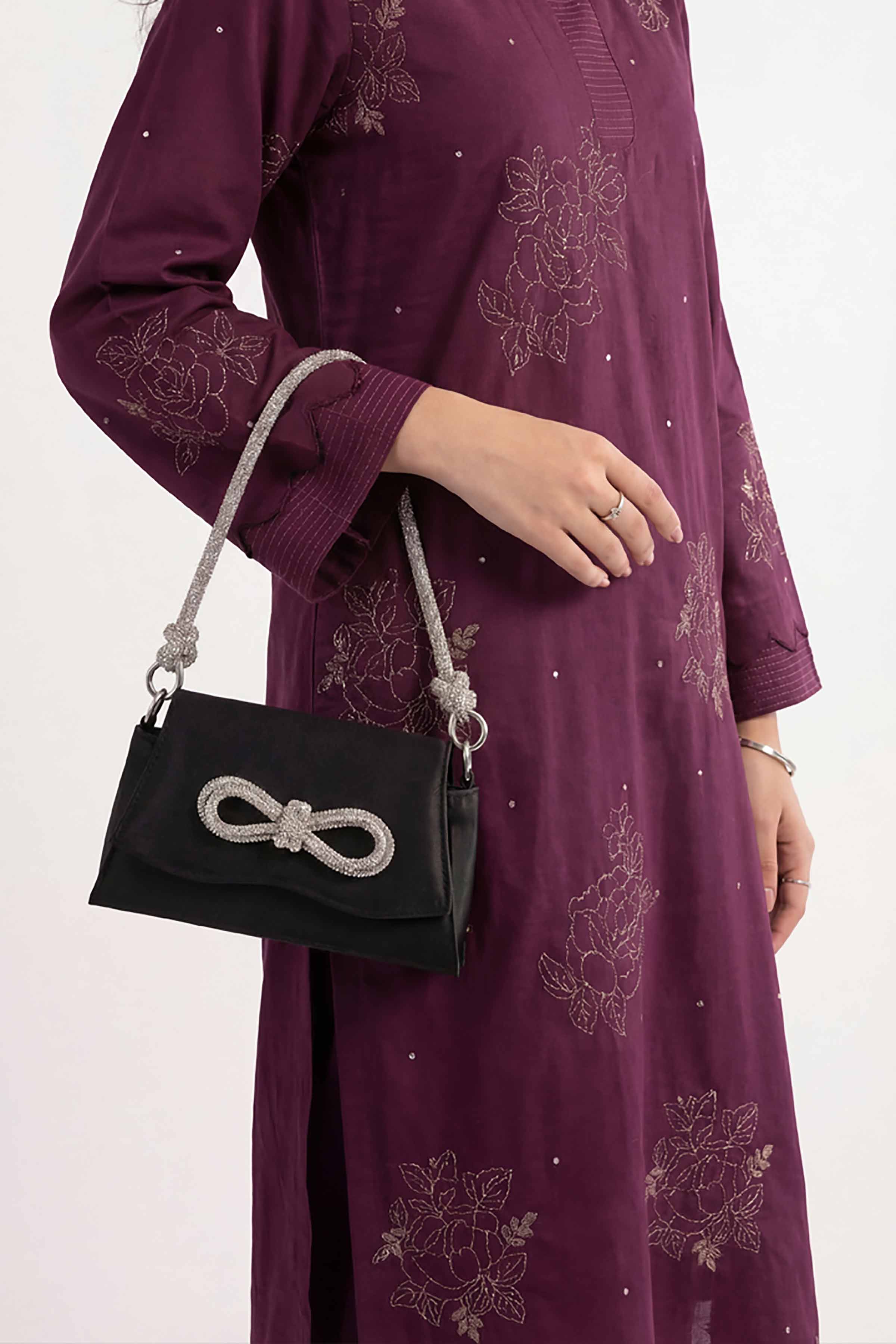 Black Clutch-448542103