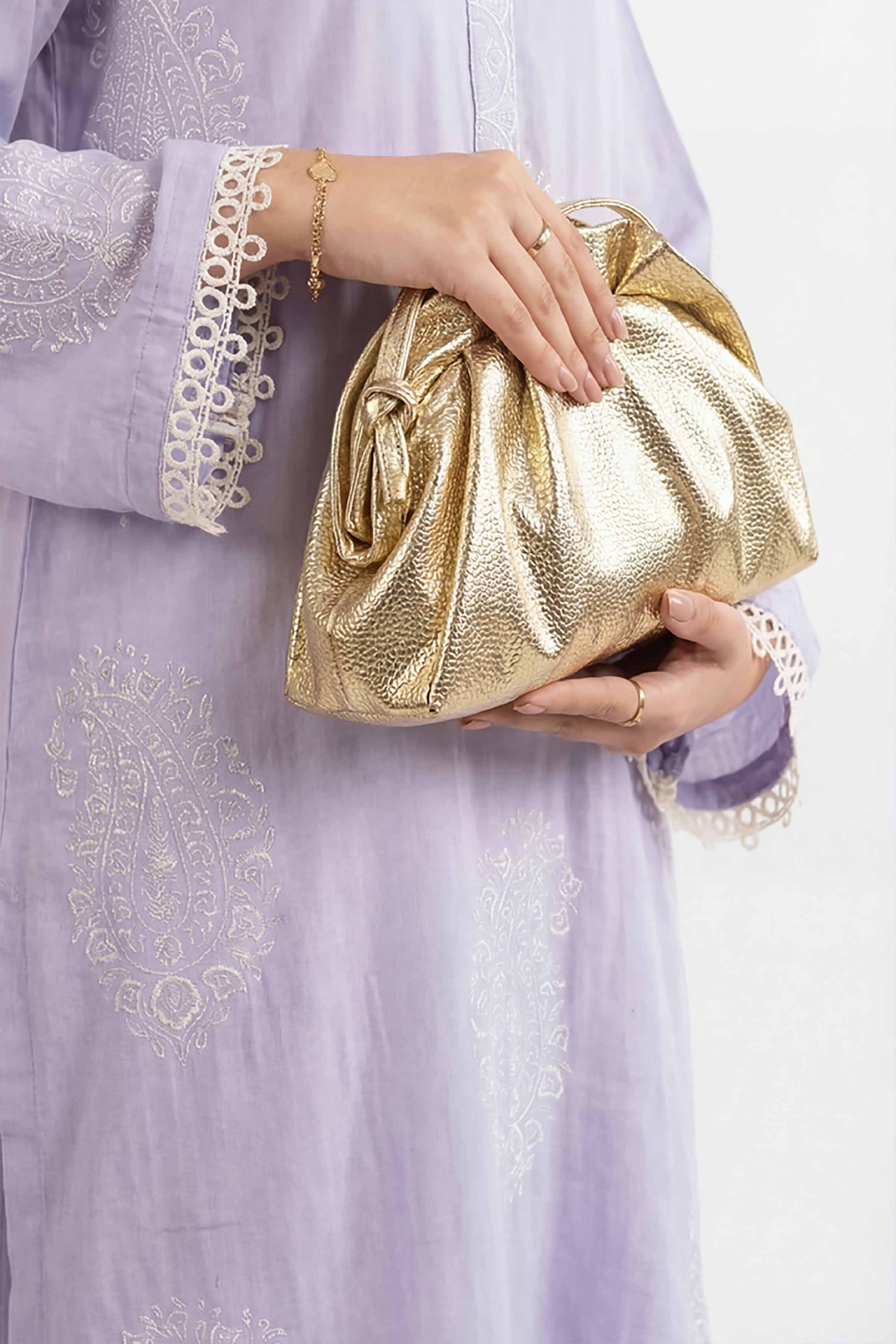 Gold Clutch-448592119