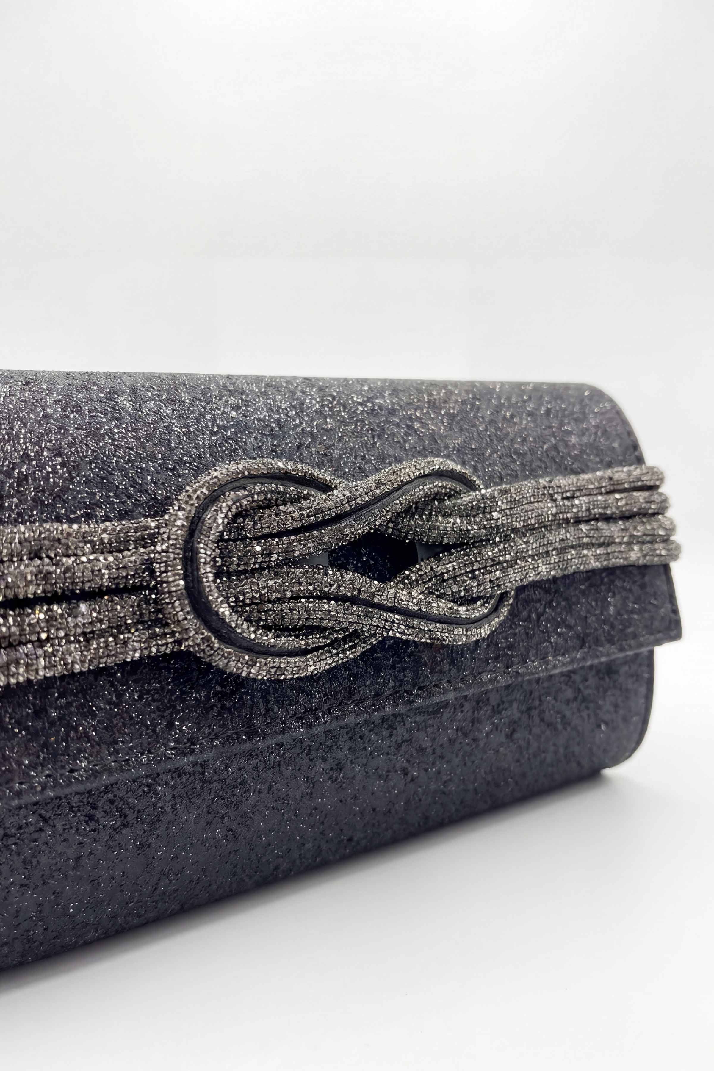 Black Clutch-448662103