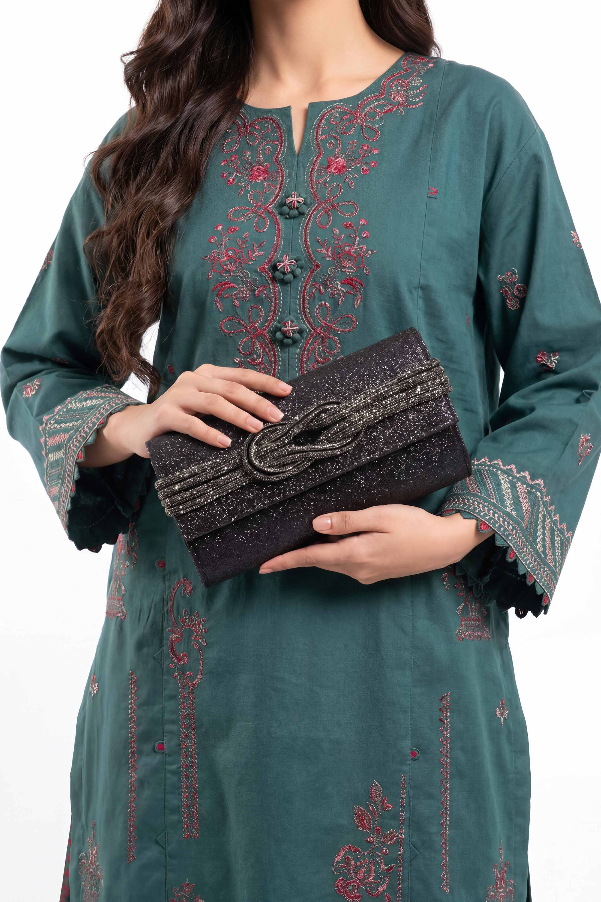 Black Clutch-448662103