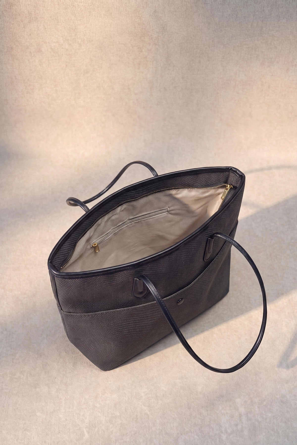 Black Tote Bag-449152103