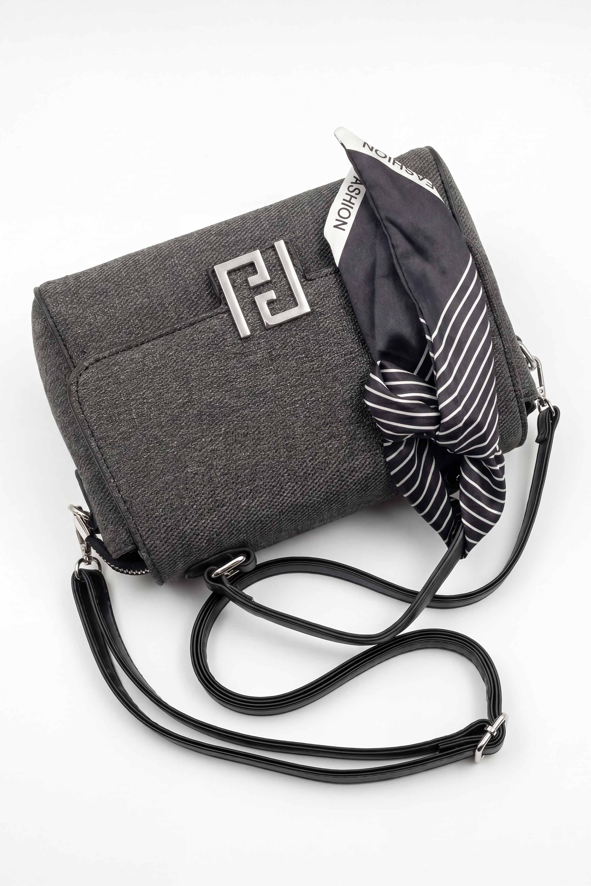 Black Hand Bag-449172103