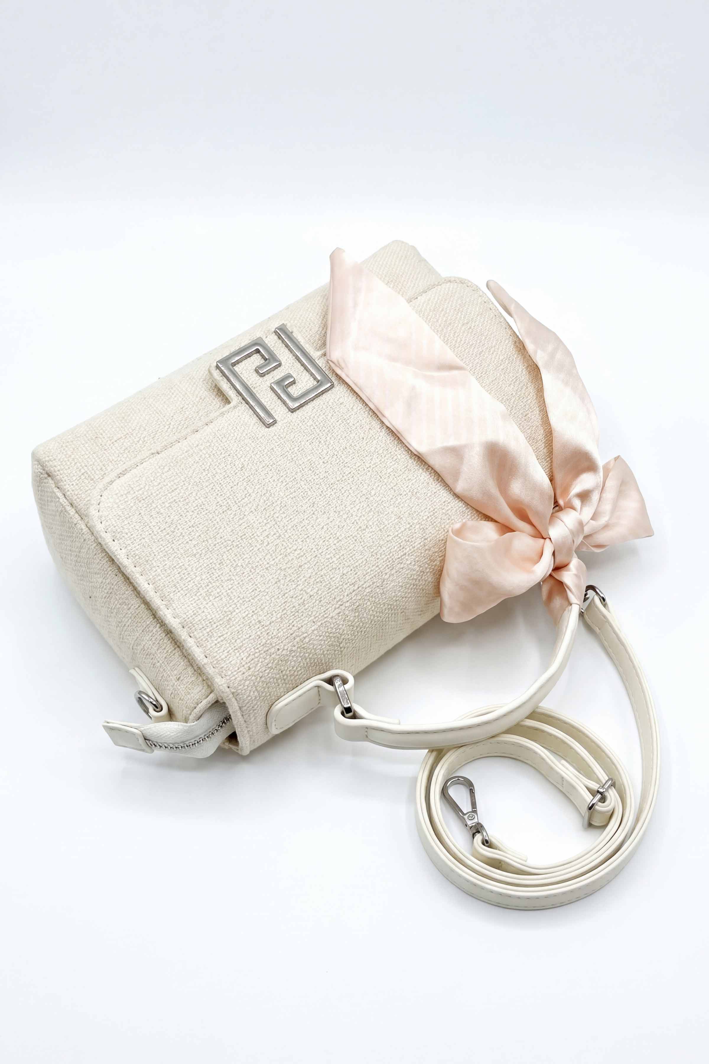 White Hand Bag-449172112