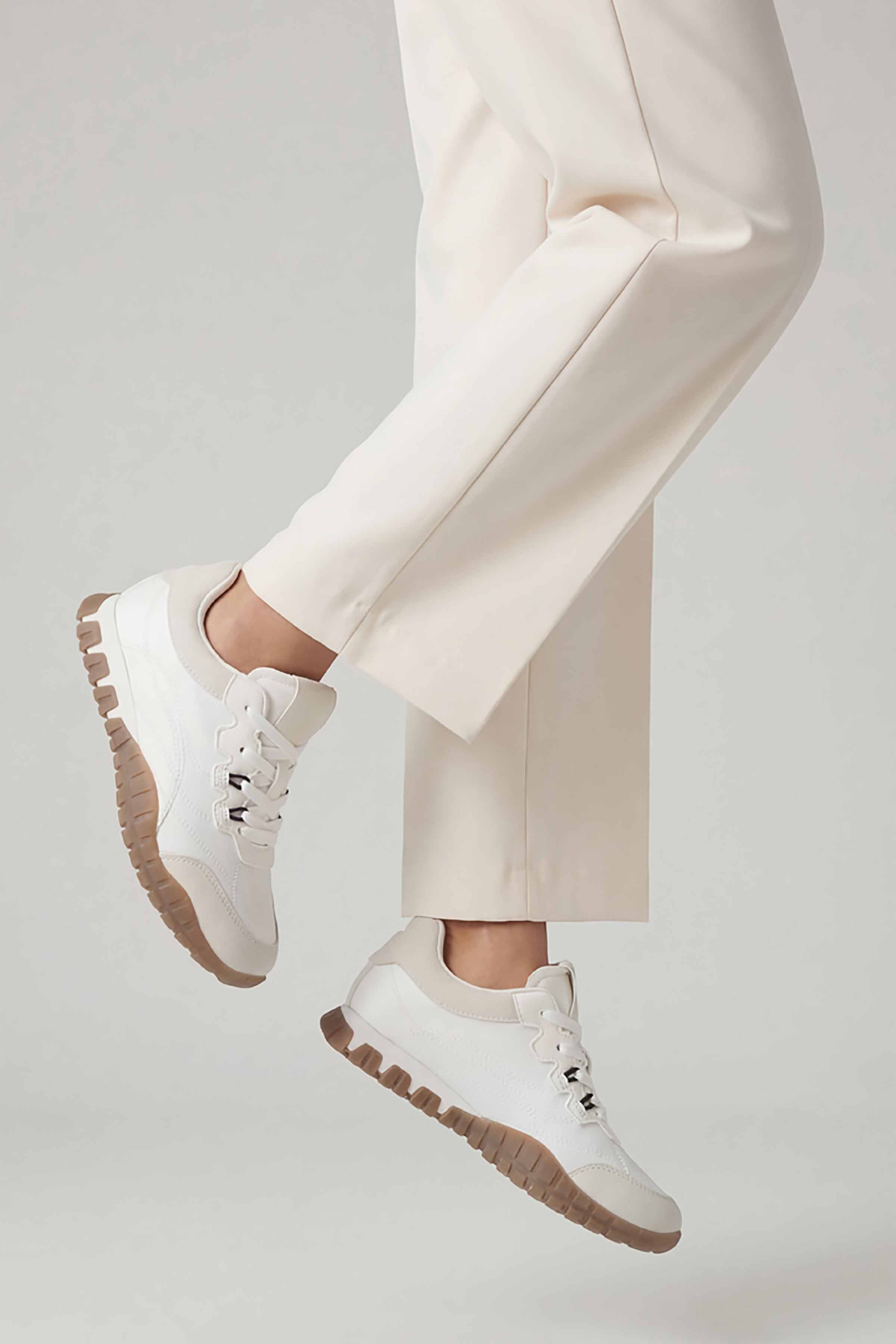 White Canvas-449252912