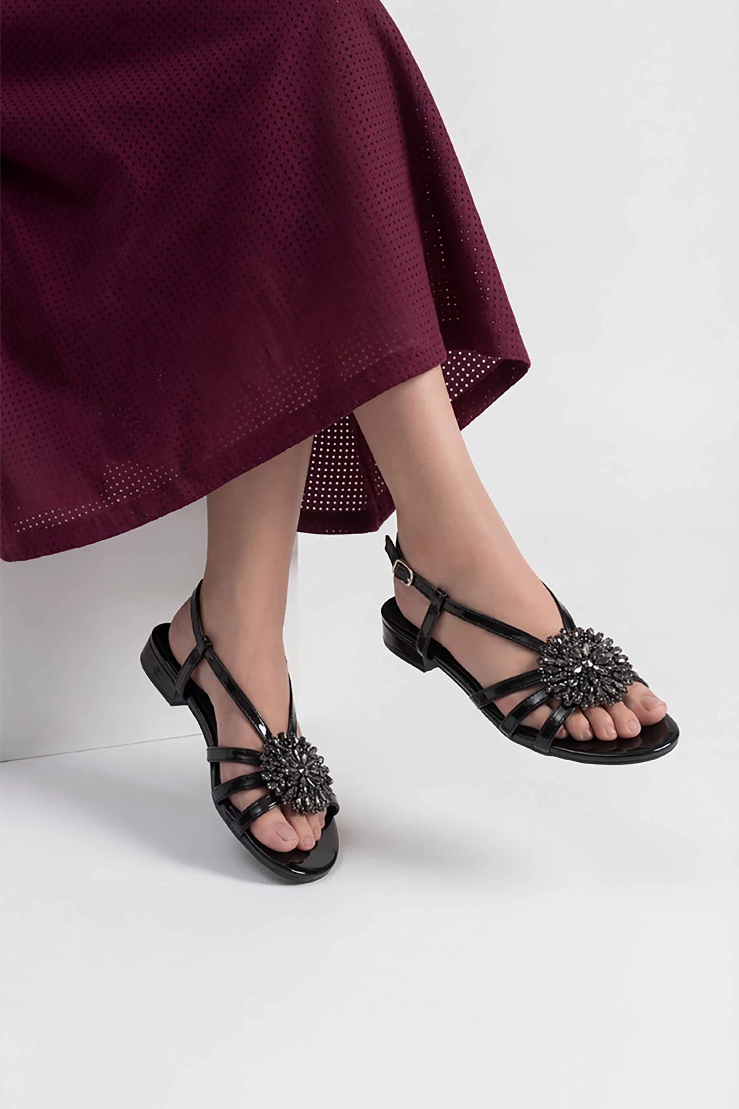 Black Sandals-449312903
