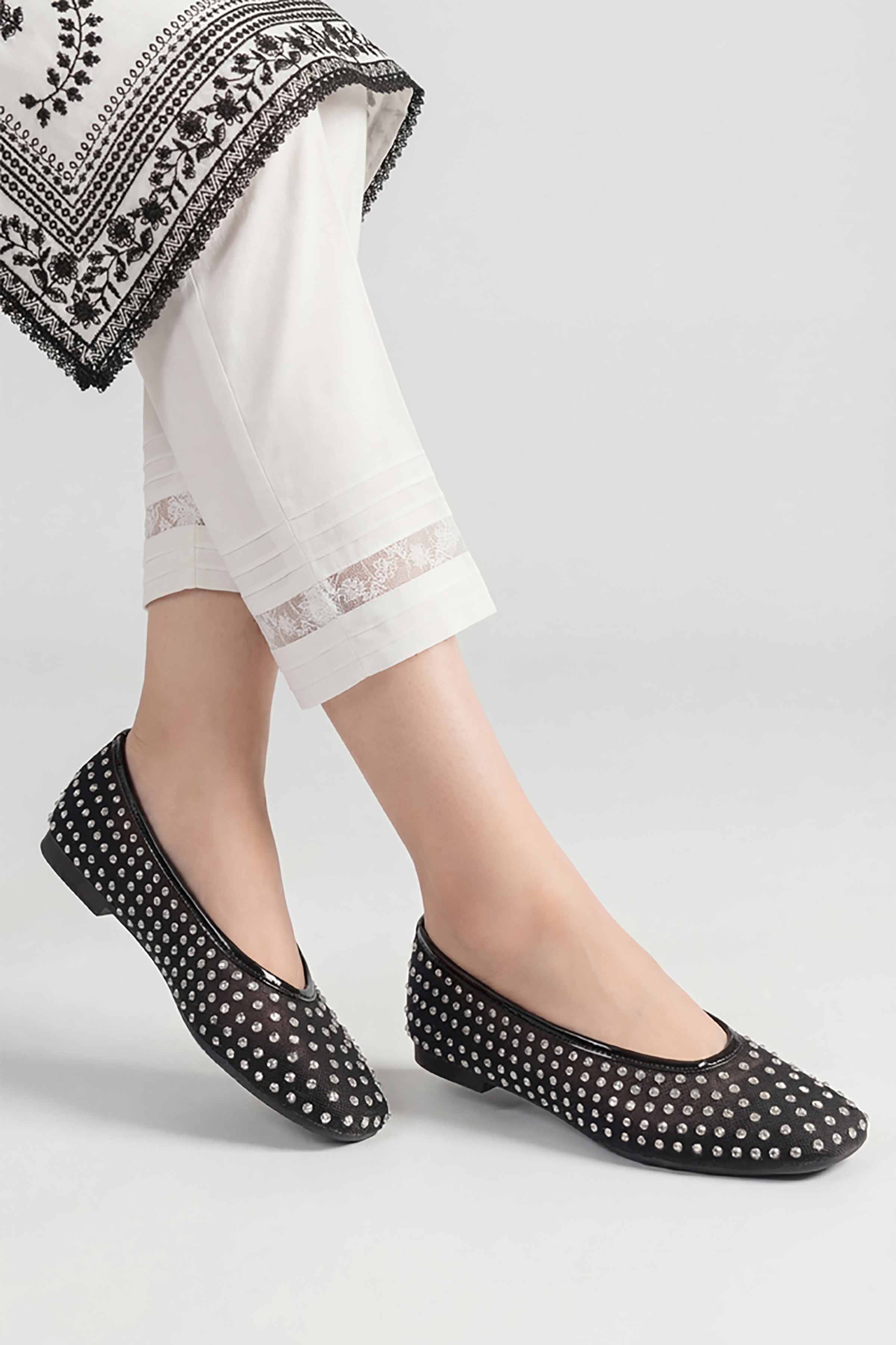 Black Pumps-449332903