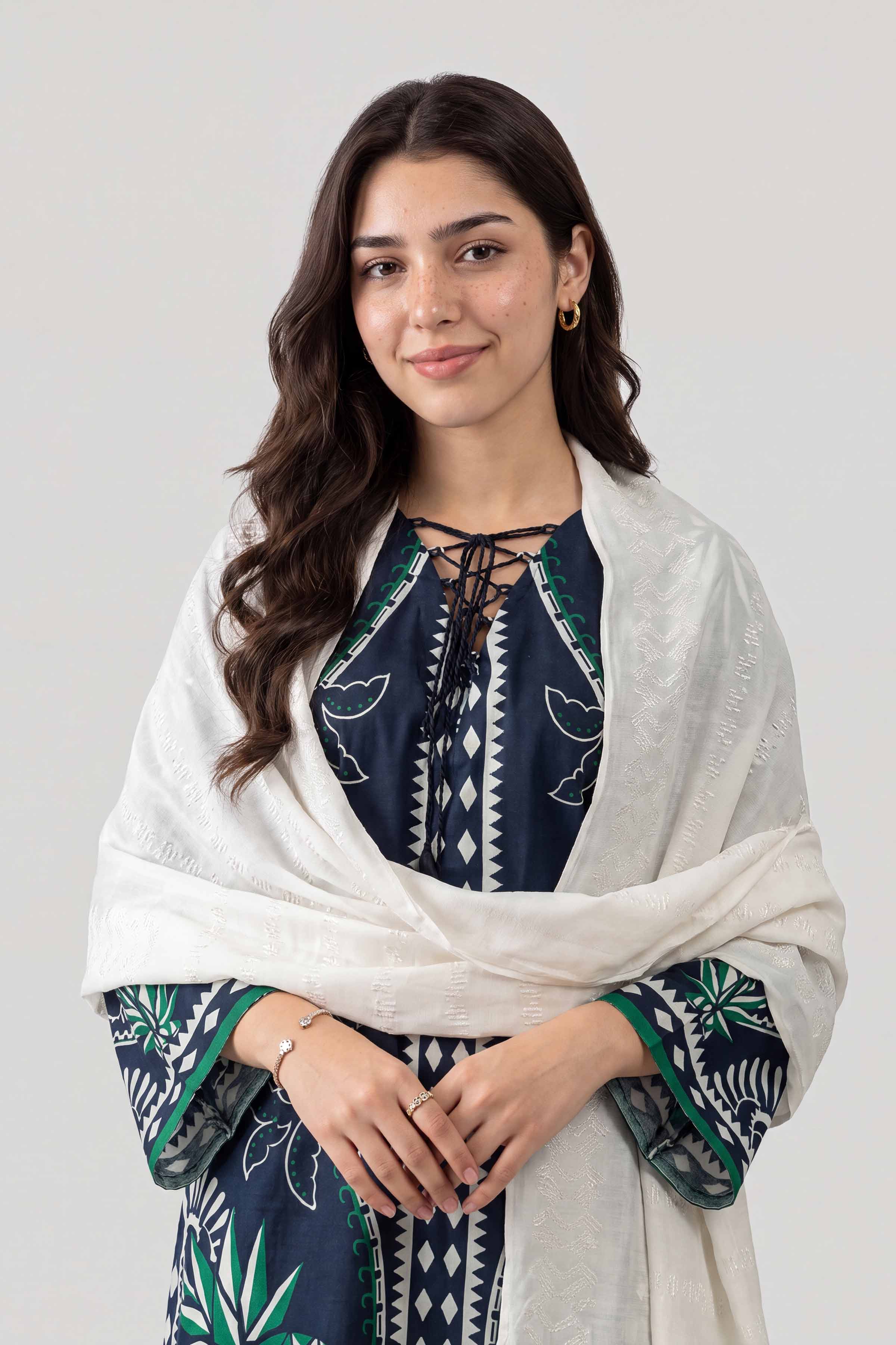 Off White Women Scarf-449572107