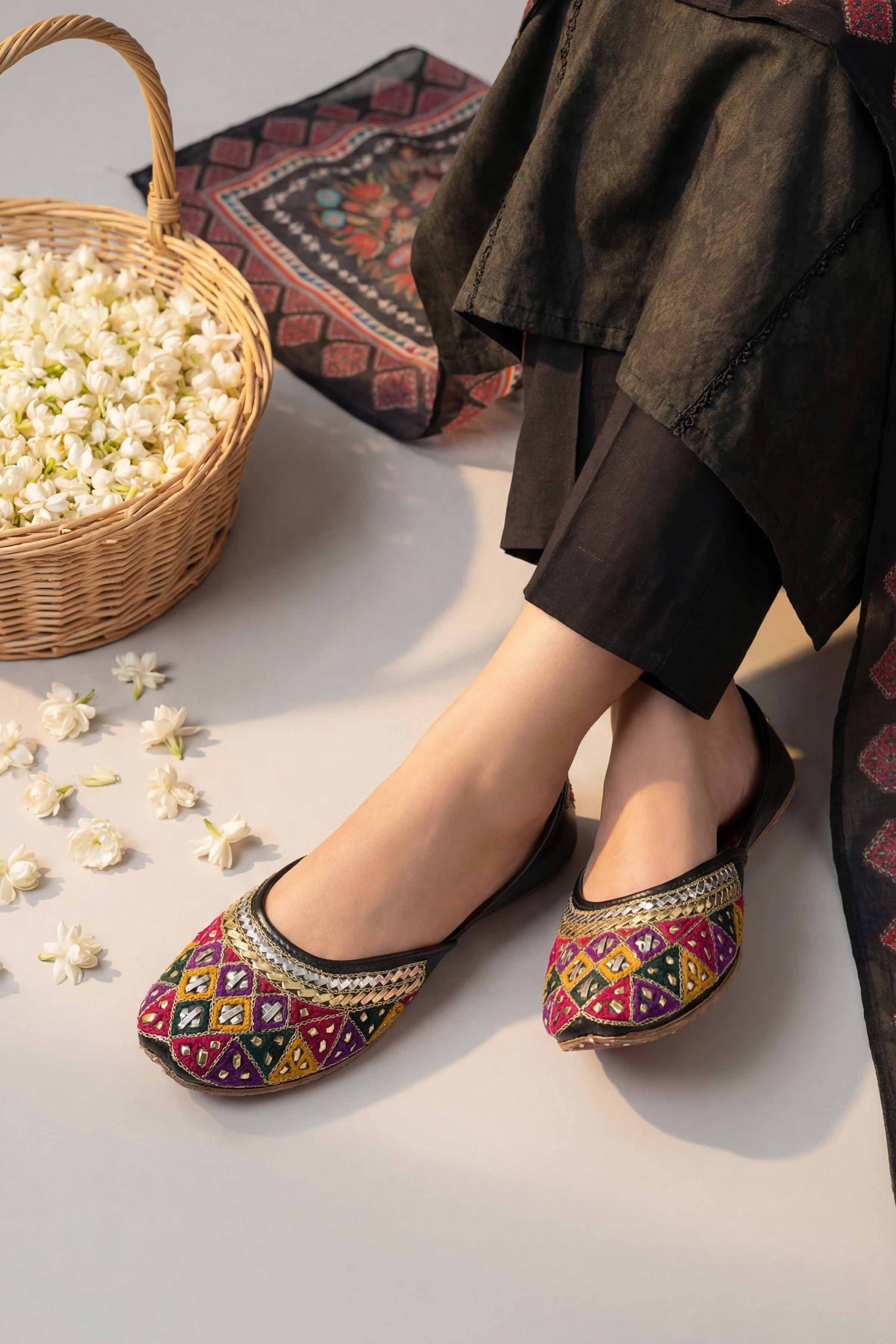 Black Khussa-1596923703 Women - Fashion Collection | Nishat | Shop Online