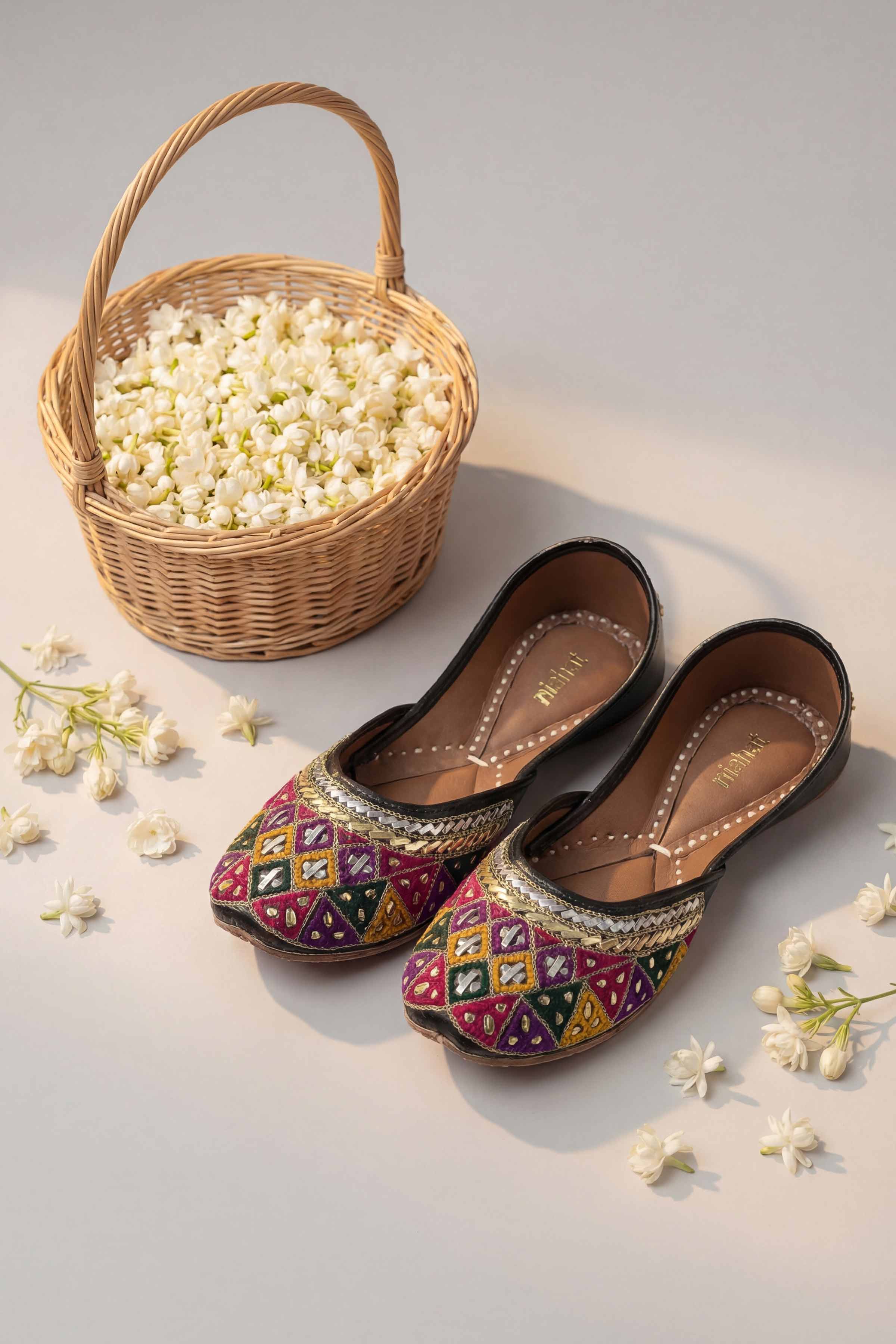 Black Khussa-1596923703 Women - Fashion Collection | Nishat | Shop Online