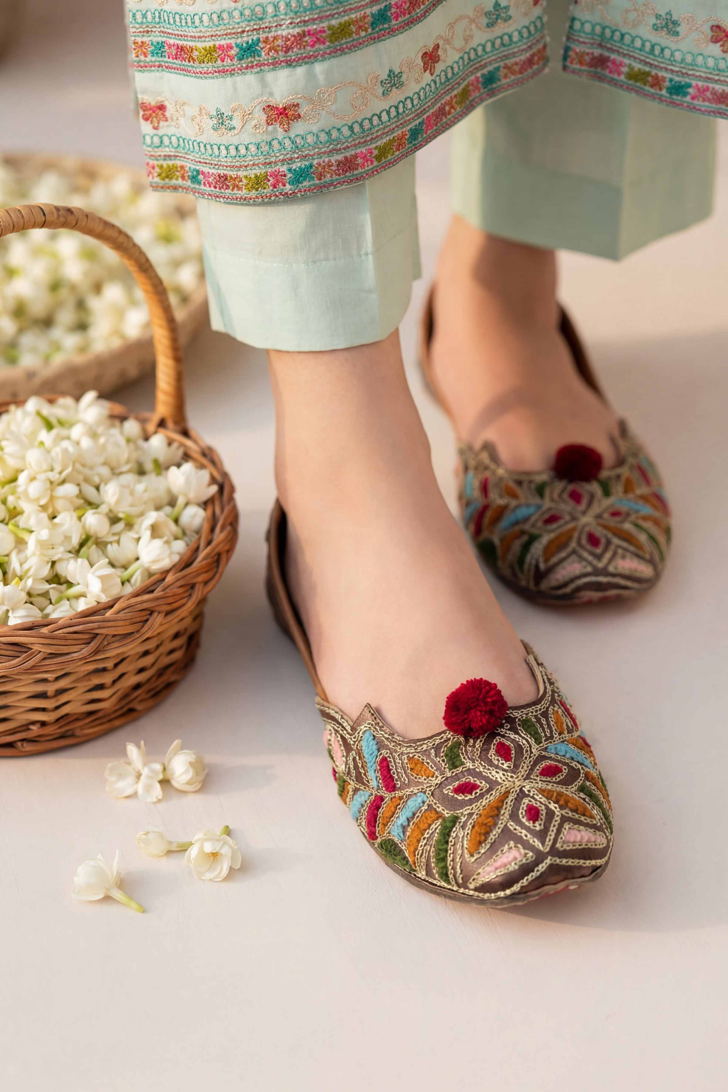 Brown Khussa-1596953713 Women - Fashion Collection | Nishat | Shop Online