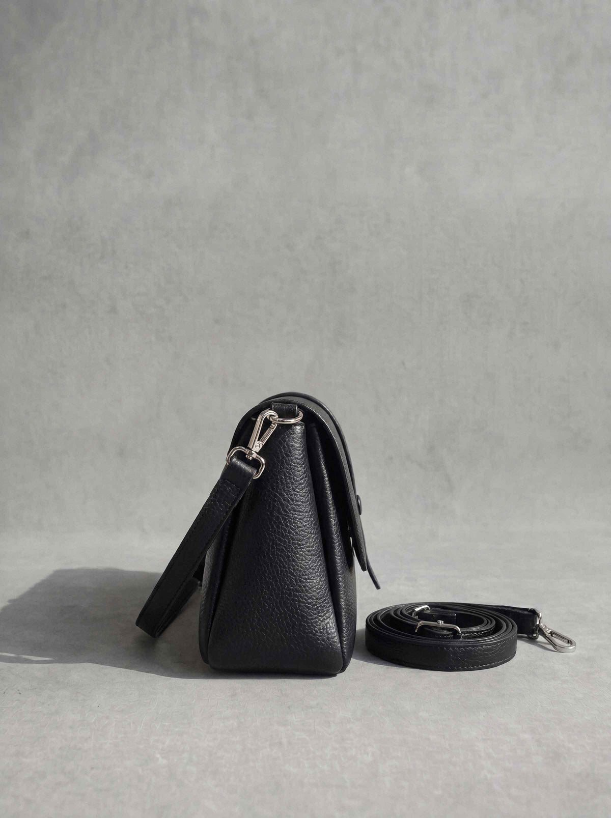 Black Shoulder Bag-1716892103 - for Women - Bag Collection | Nishat | Shop Online