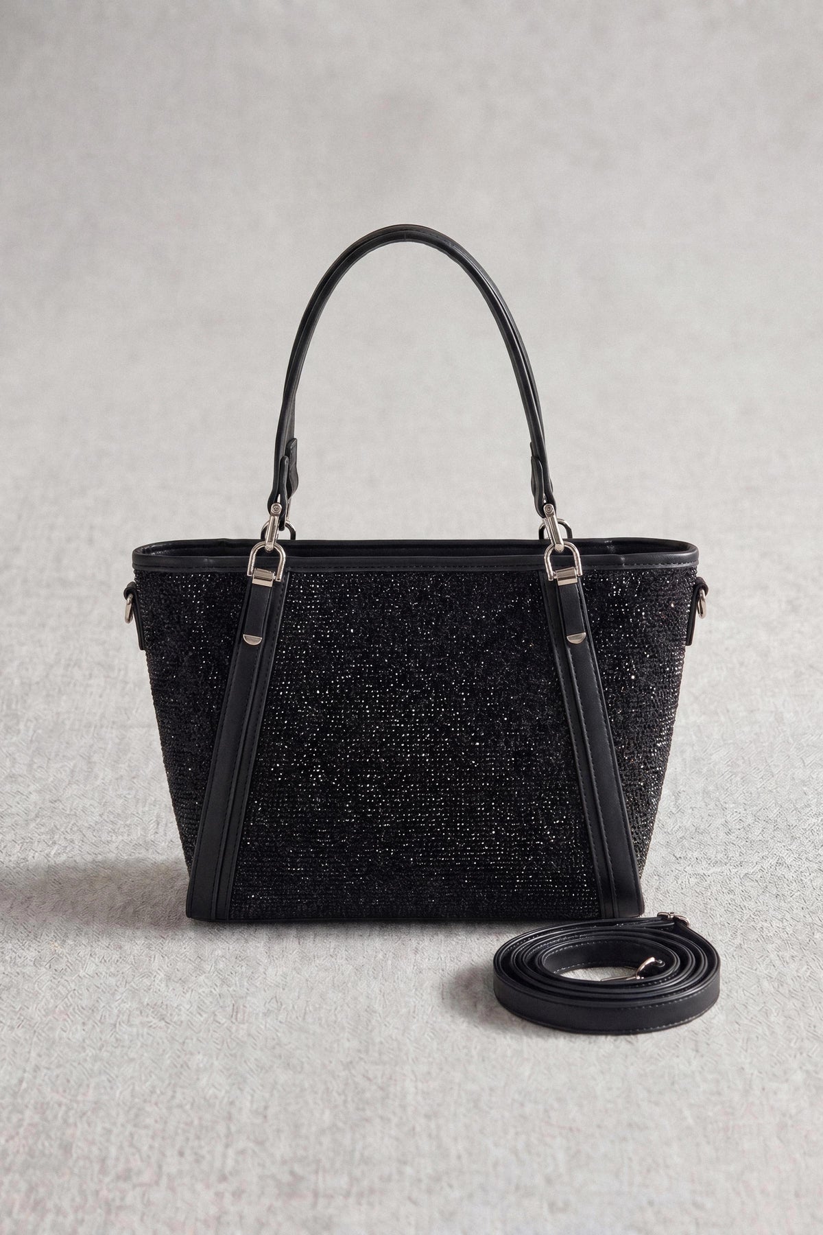 Black Clutch-1716972103