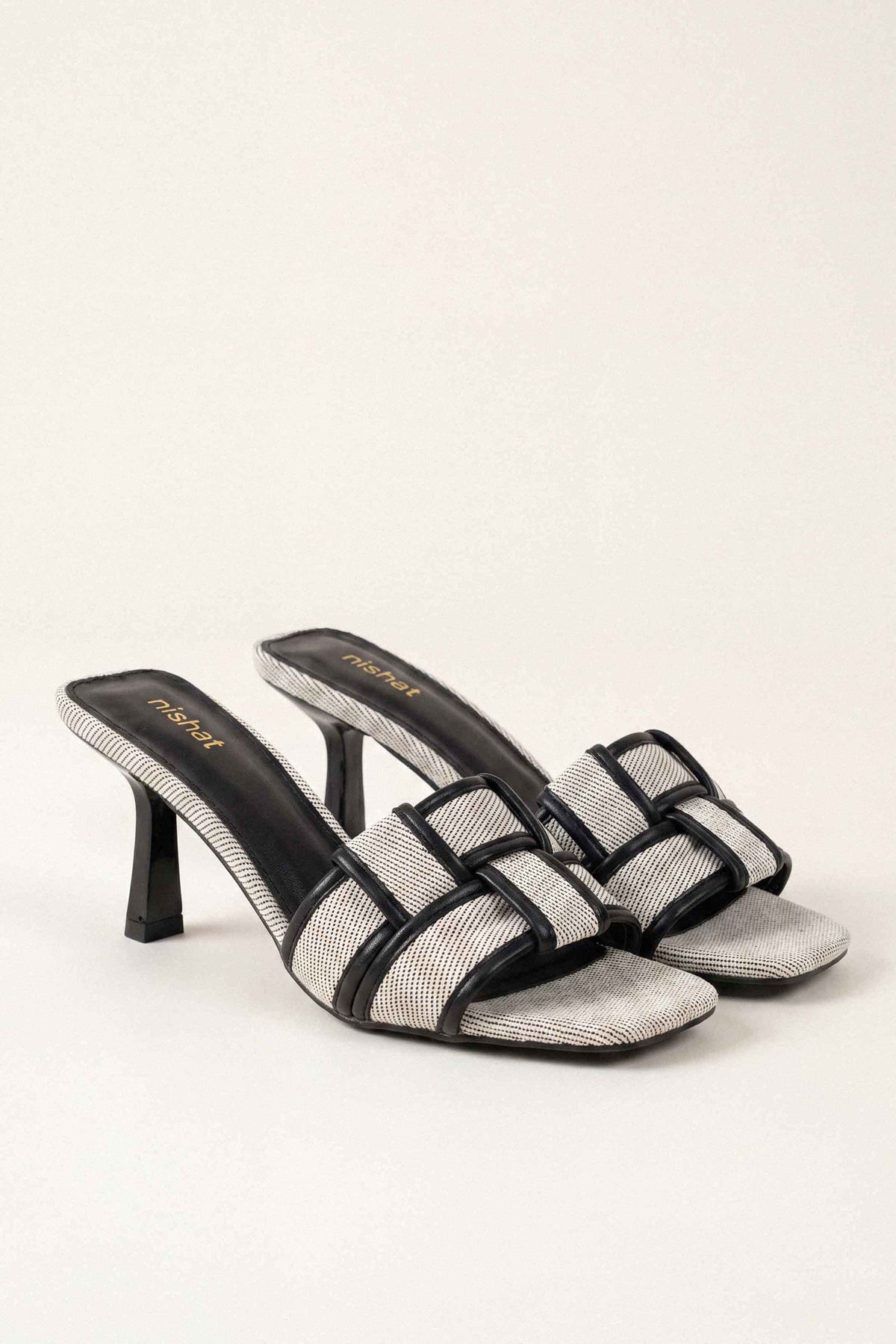 Black Heels-1717452903