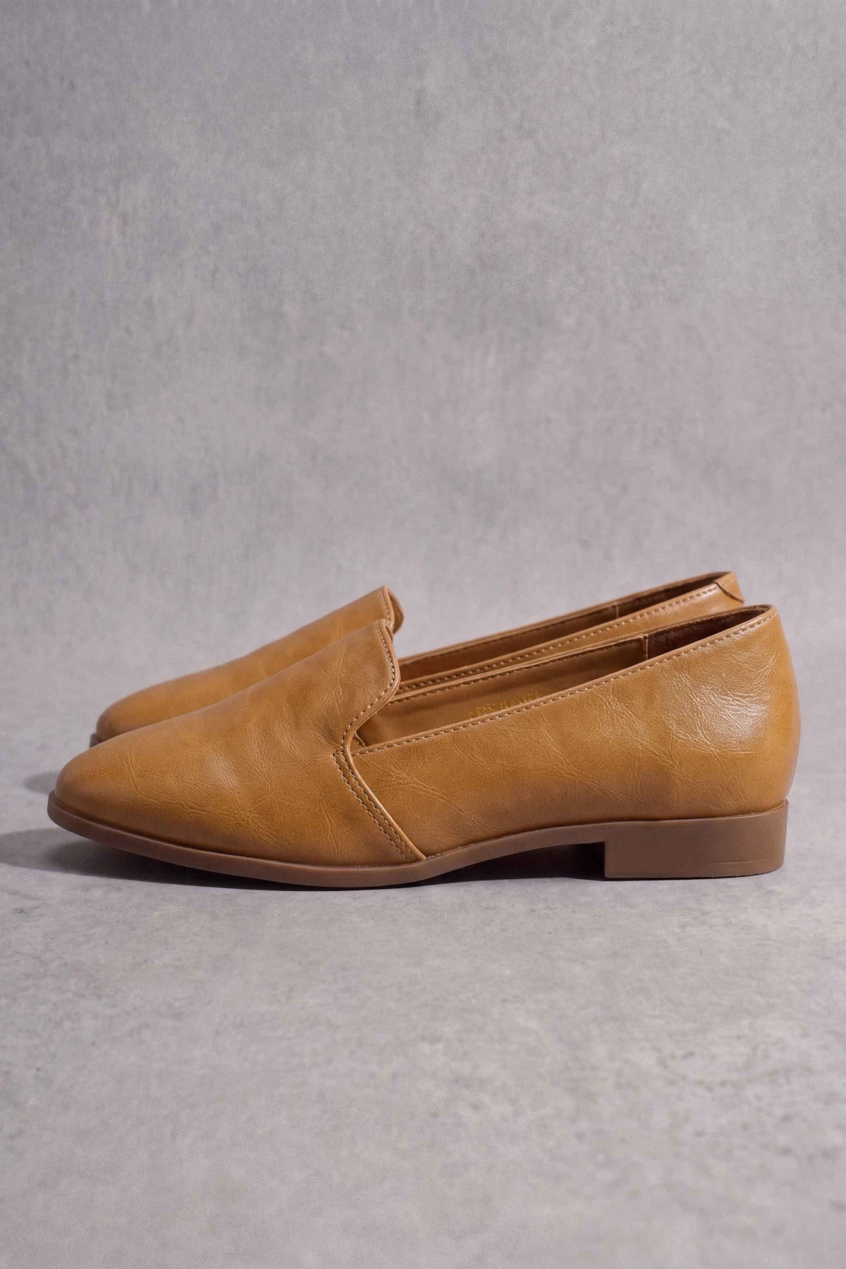 Beige Pumps-1717612918
