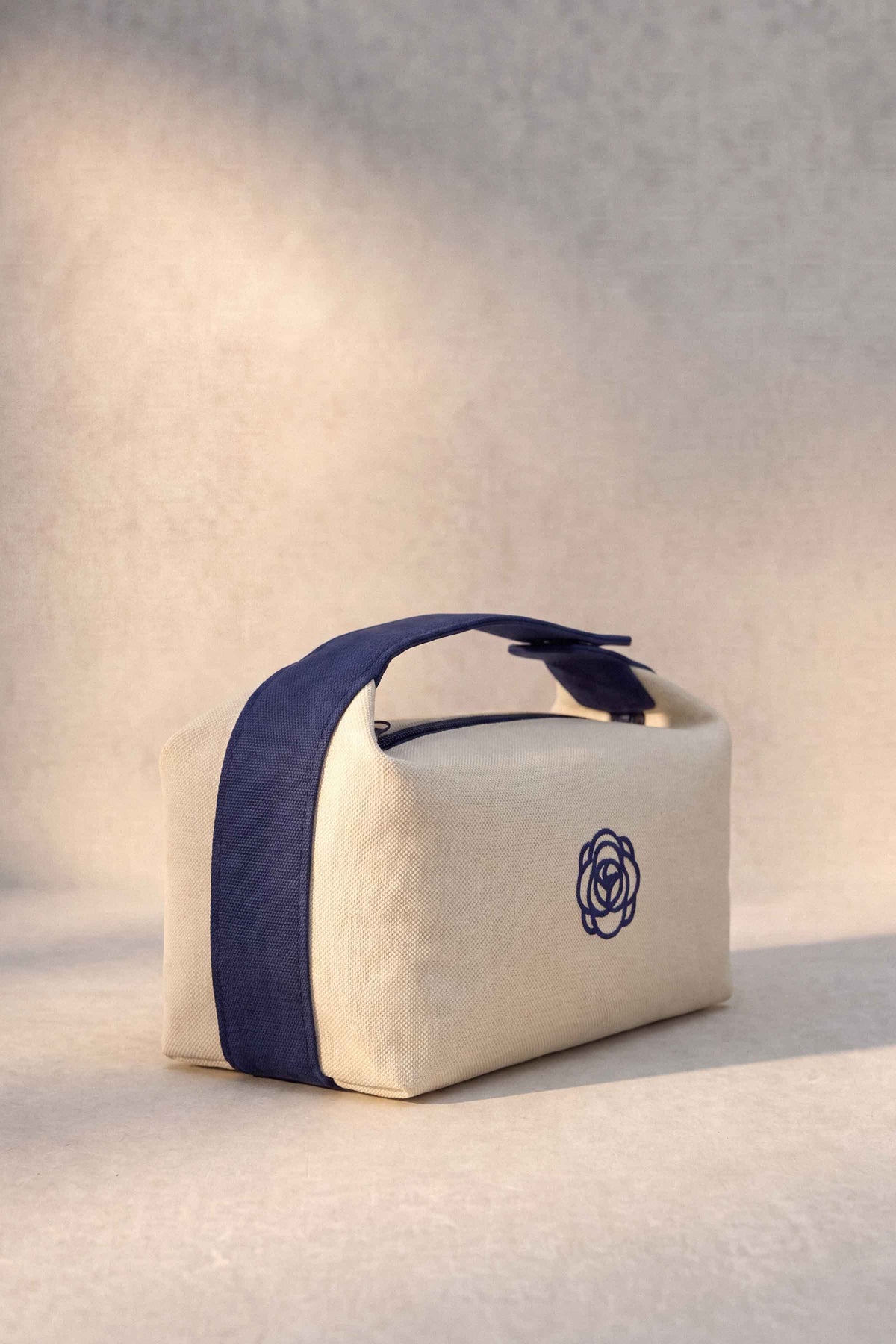 Off White Vanity Bag-1720062107 for Women - Bag Collection | Nishat | Shop Online