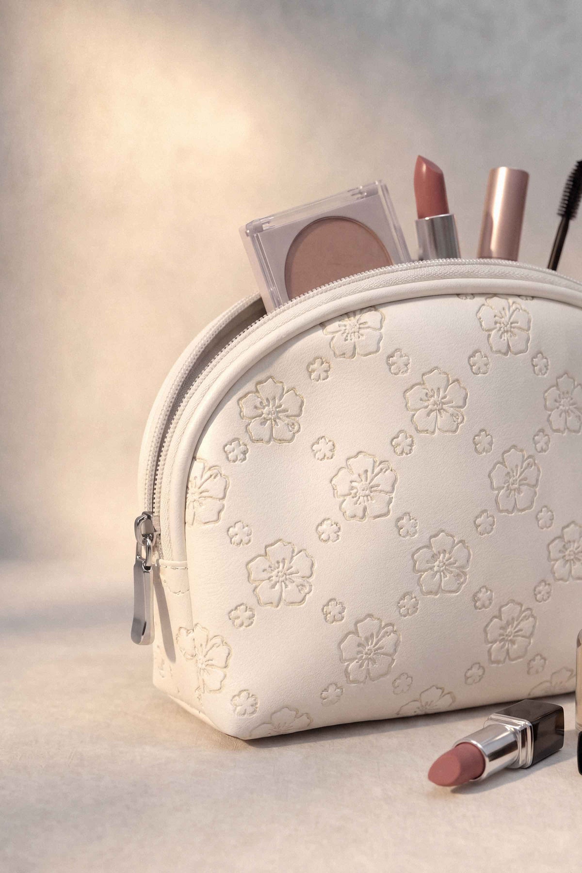 White Vanity Bag-1720102112 for Women - Bag Collection | Nishat | Shop Online