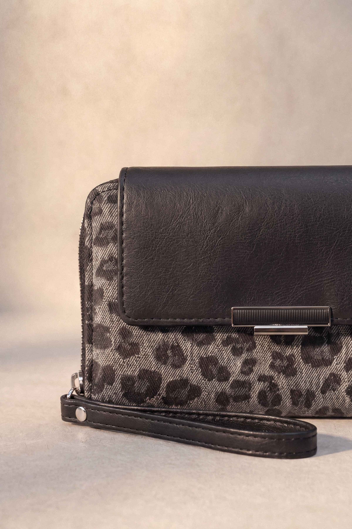 Black Phone Bag-1720242103 - for Women - Bag Collection | Nishat | Shop Online