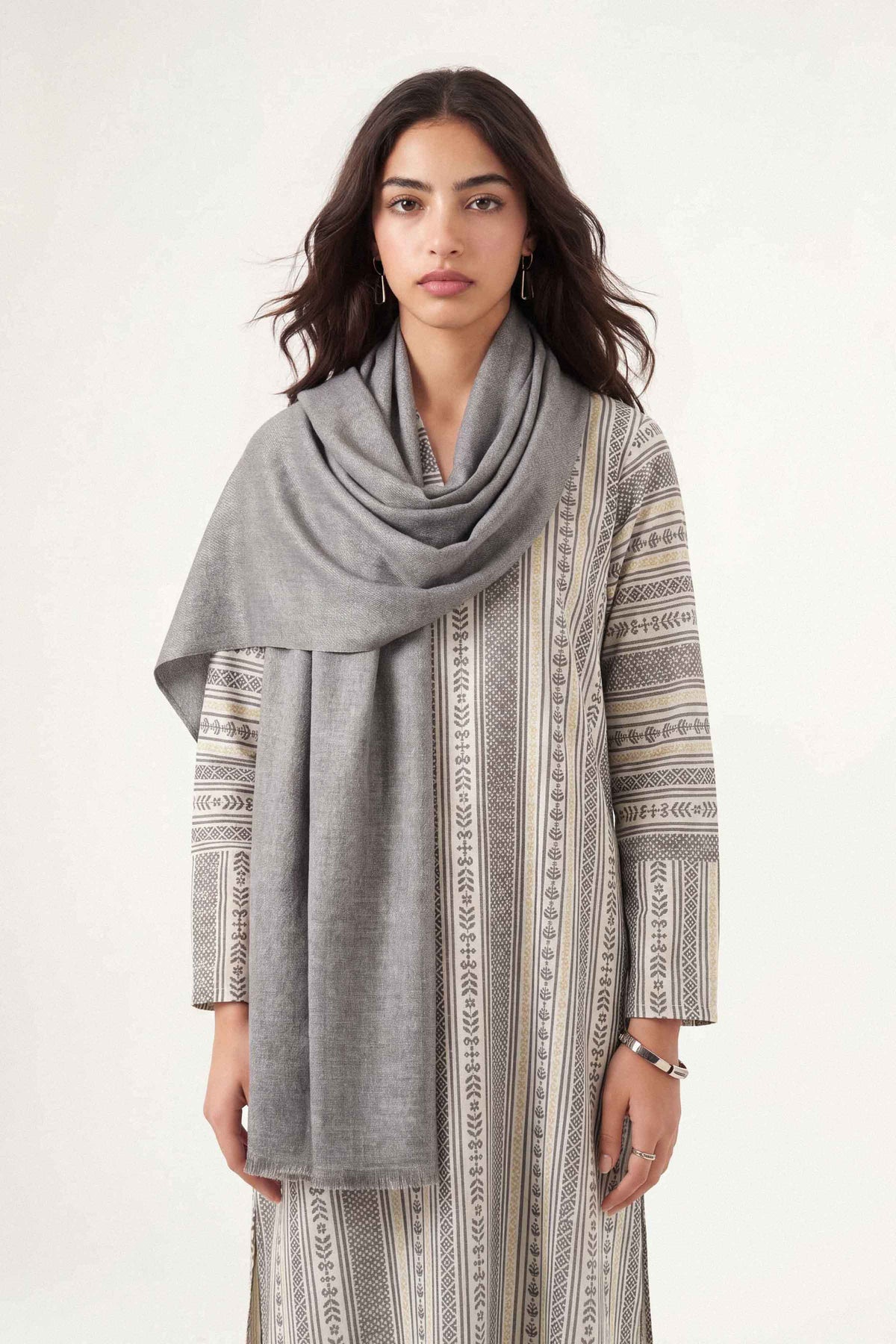 Grey Women Shawl-1720492111 for Women - Shawl Collection | Nishat | Shop Online
