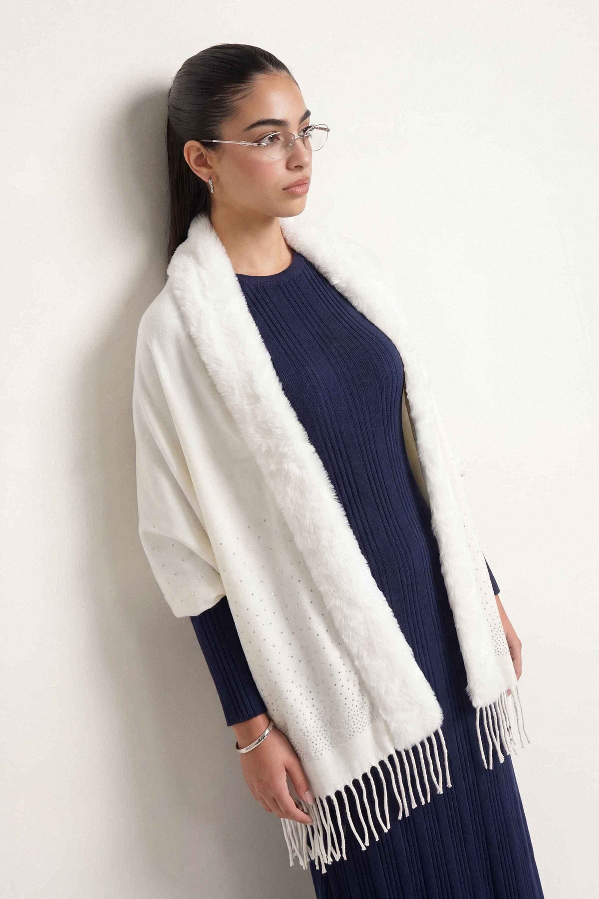 Off White Cape Shawl-1721302107 for Women - Cape Shawl Collection | Nishat | Shop Online