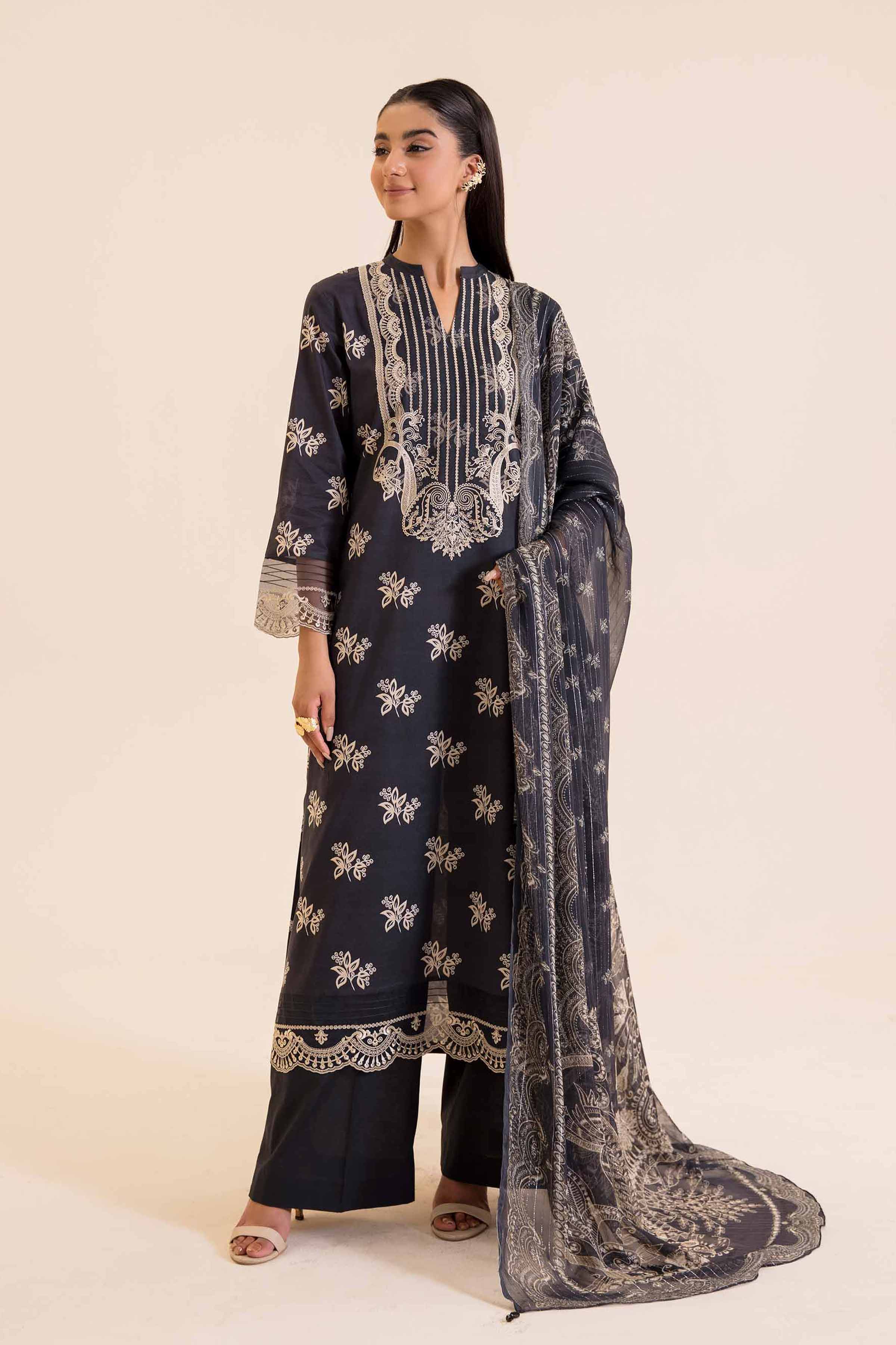 018 shin107様専用 2 Piece - Printed Embroidered Suit - 42401717 018 shin107様専用 2 Piece - Printed Embroidered Suit - 42401717