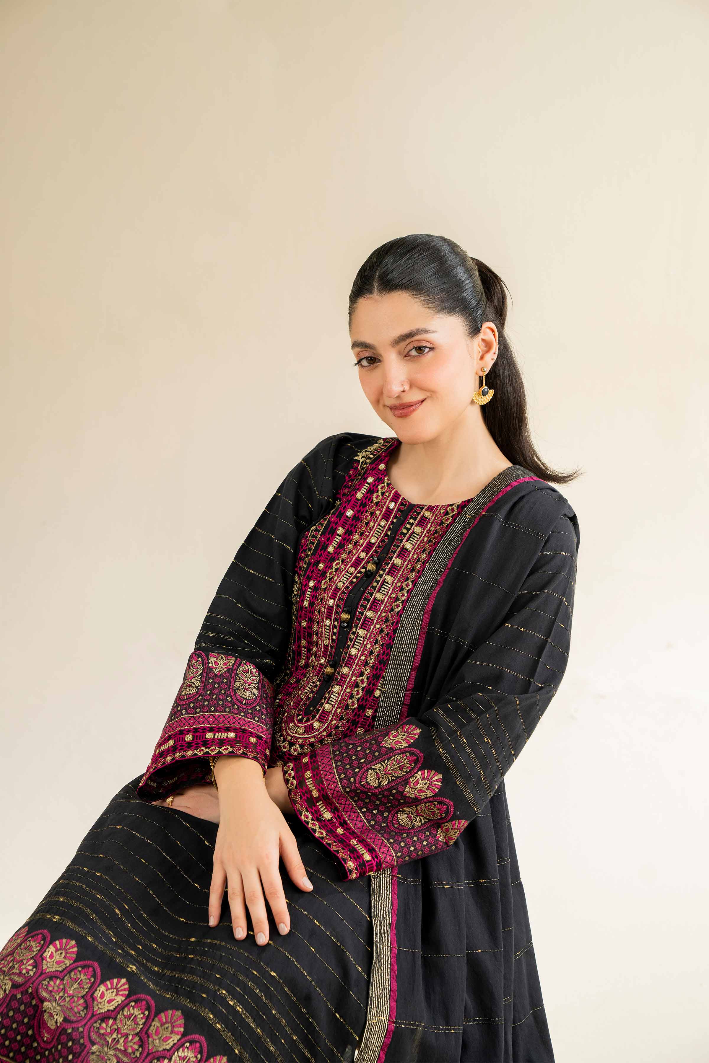 3 Piece - Jacquard Embroidered Suit - 42501041 for Women - Unstitched Collection | Nishat | Shop Online