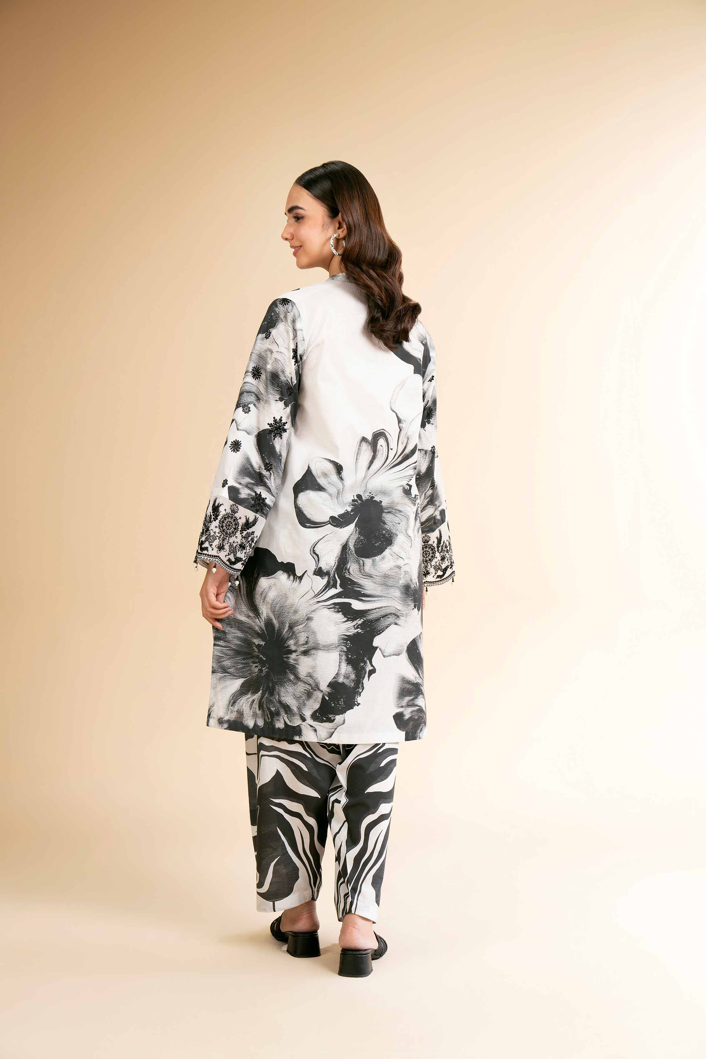 2 Piece - Digital Printed Suit - 42501568 for Women - Unstitched Collection | Nishat | Shop Online