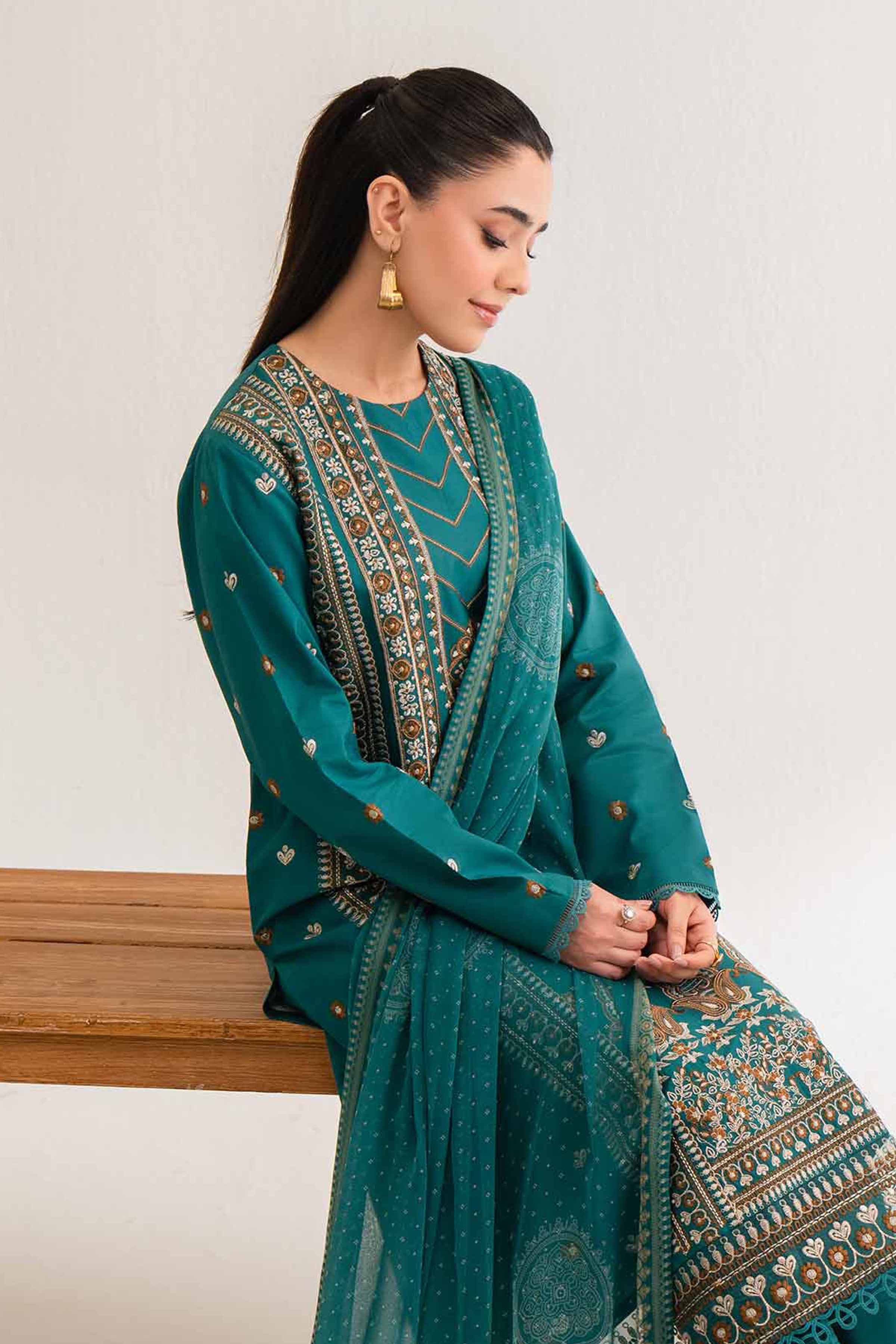 3 Piece - Jacquard Embroidered Suit - 42501824 for Women - Unstitched Collection | Nishat | Shop Online