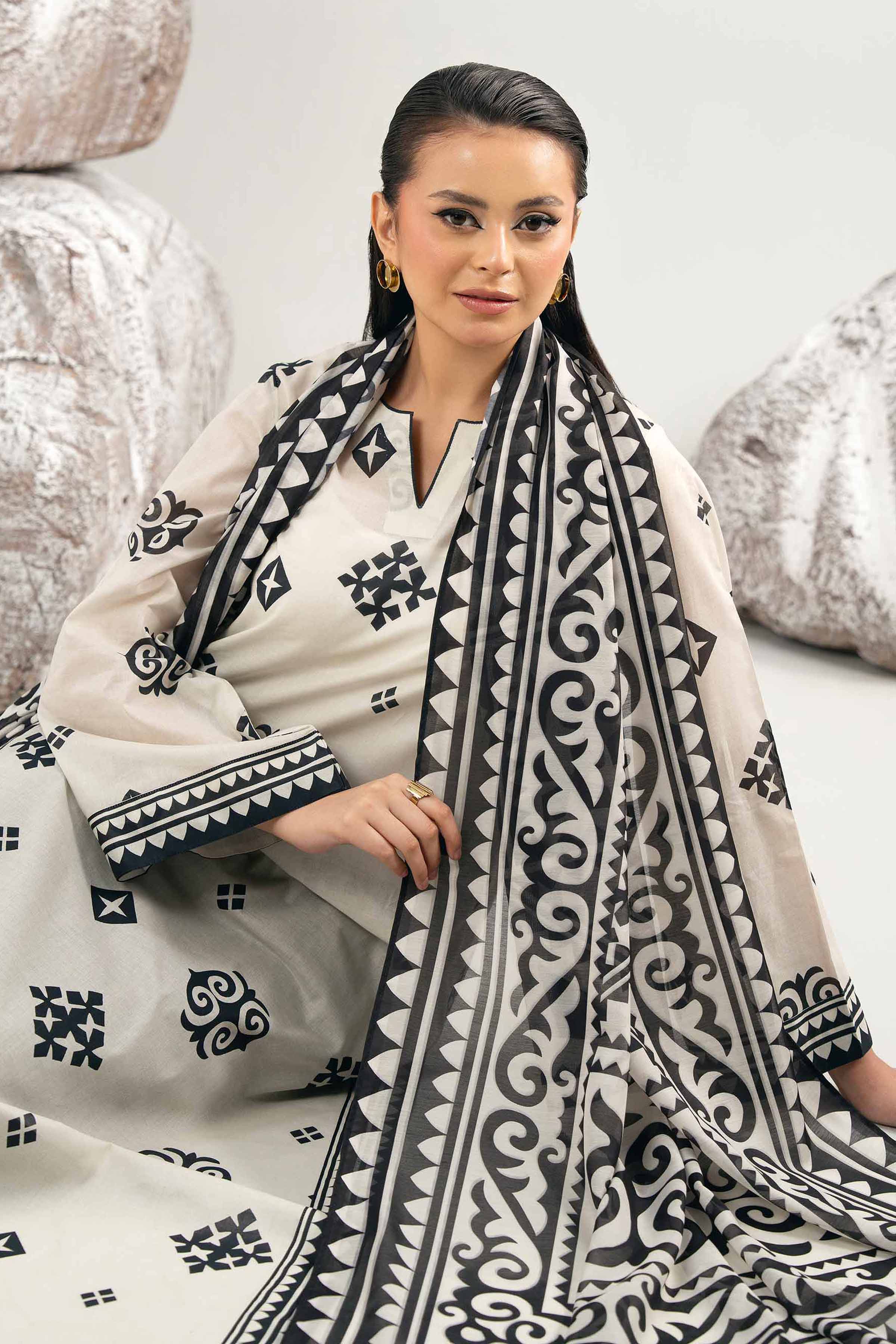 2 Piece - Digital Printed Suit - 42502006 for Women - Unstitched Collection | Nishat | Shop Online