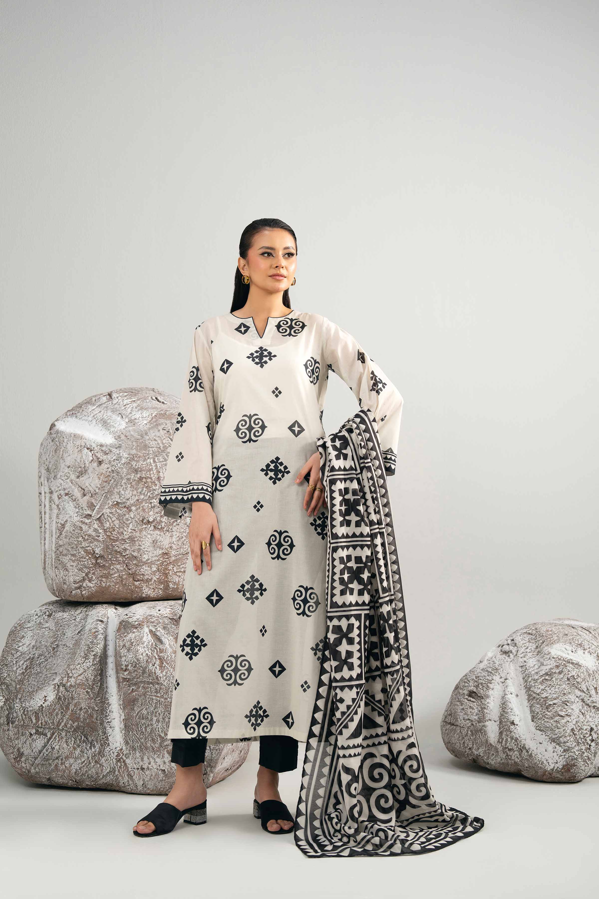 2 Piece - Digital Printed Suit - 42502006 for Women - Unstitched Collection | Nishat | Shop Online