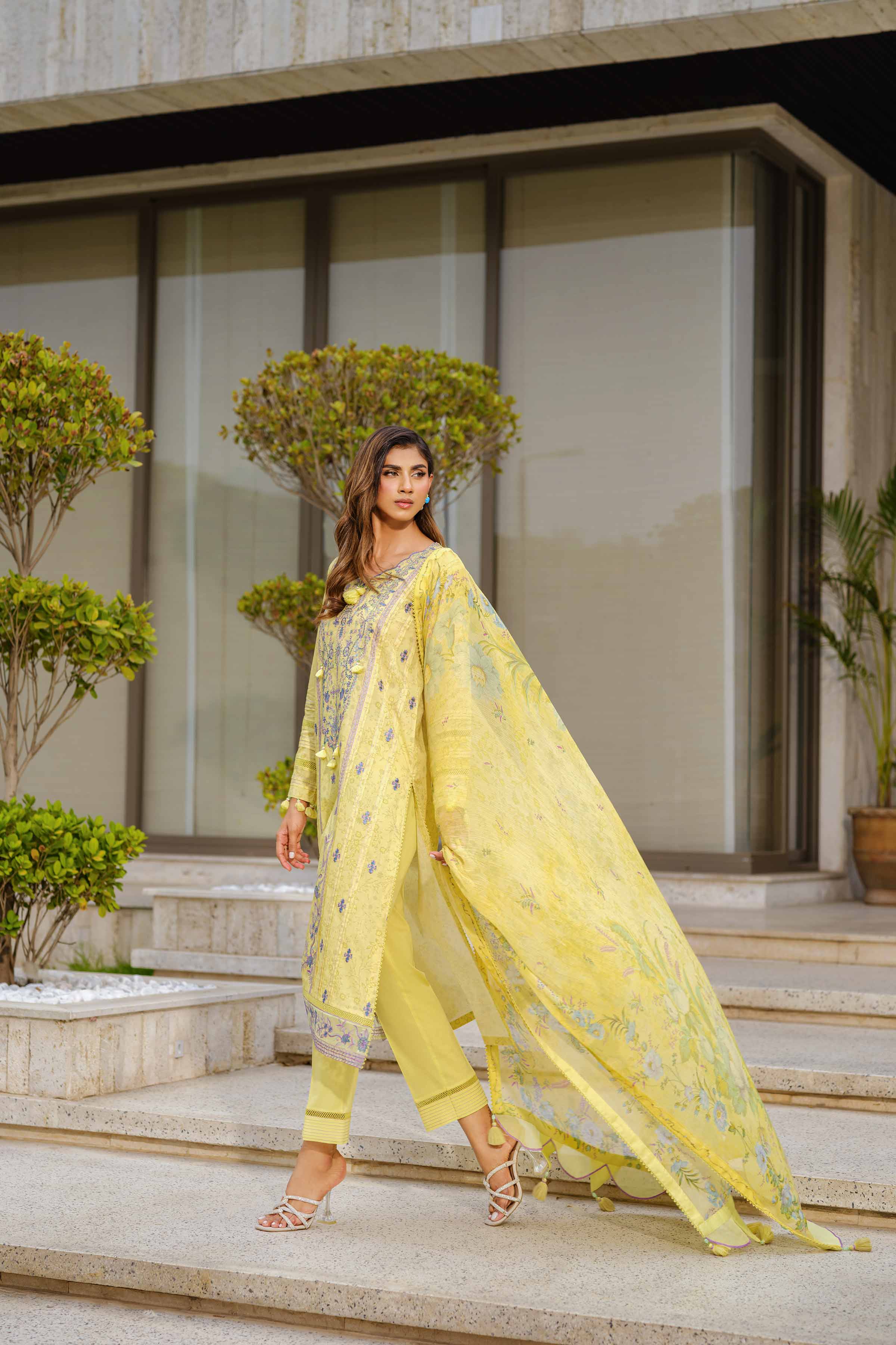 2 Piece - Digital Printed Embroidered Suit - 42502078