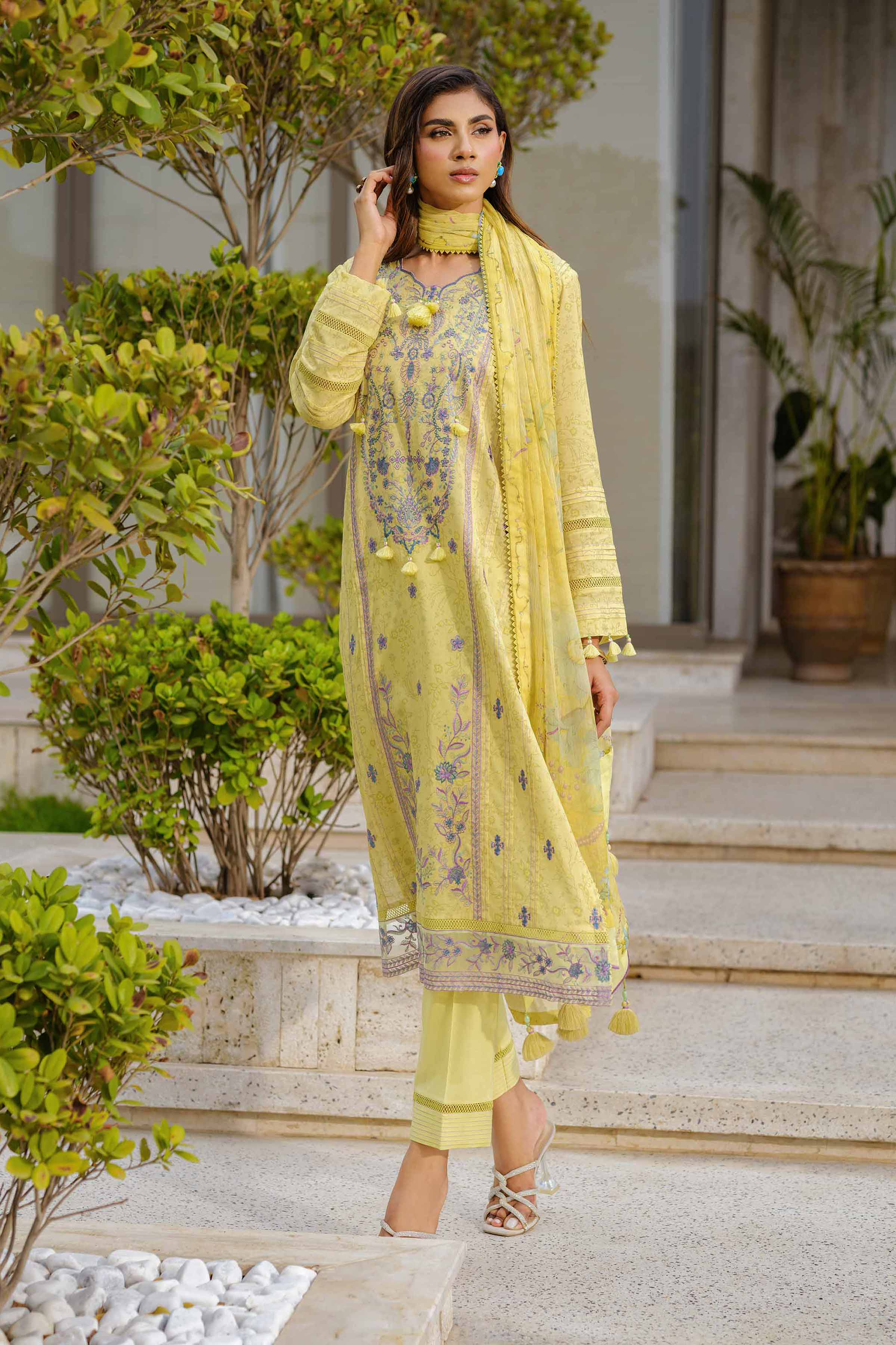 2 Piece - Digital Printed Embroidered Suit - 42502078