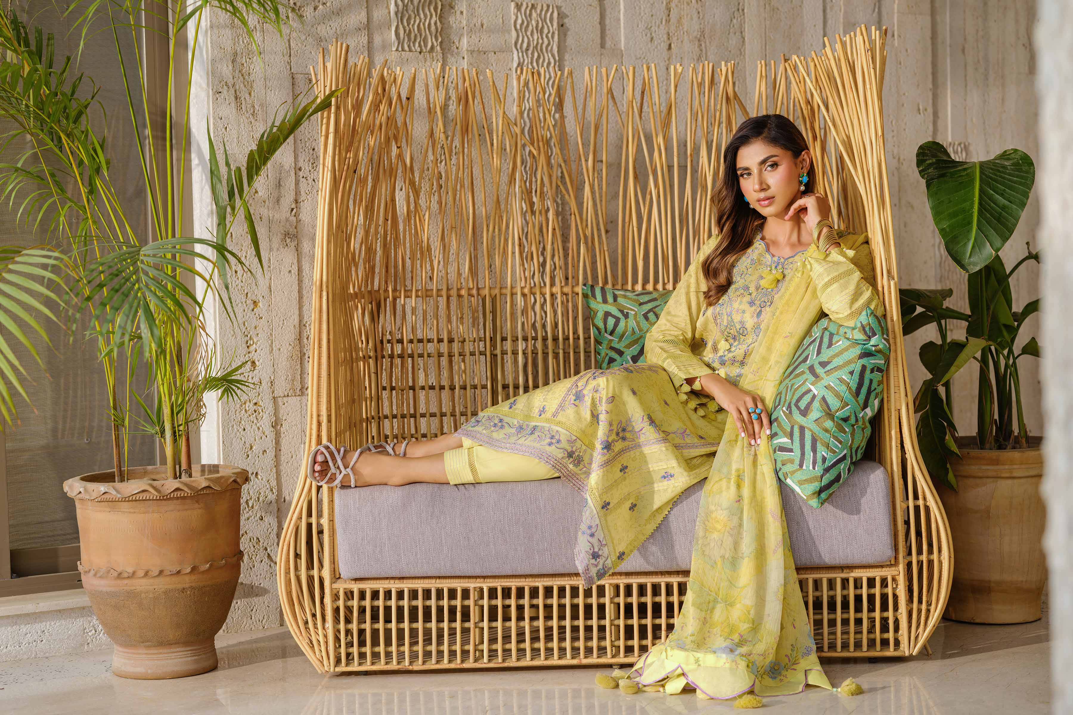 2 Piece - Digital Printed Embroidered Suit - 42502078