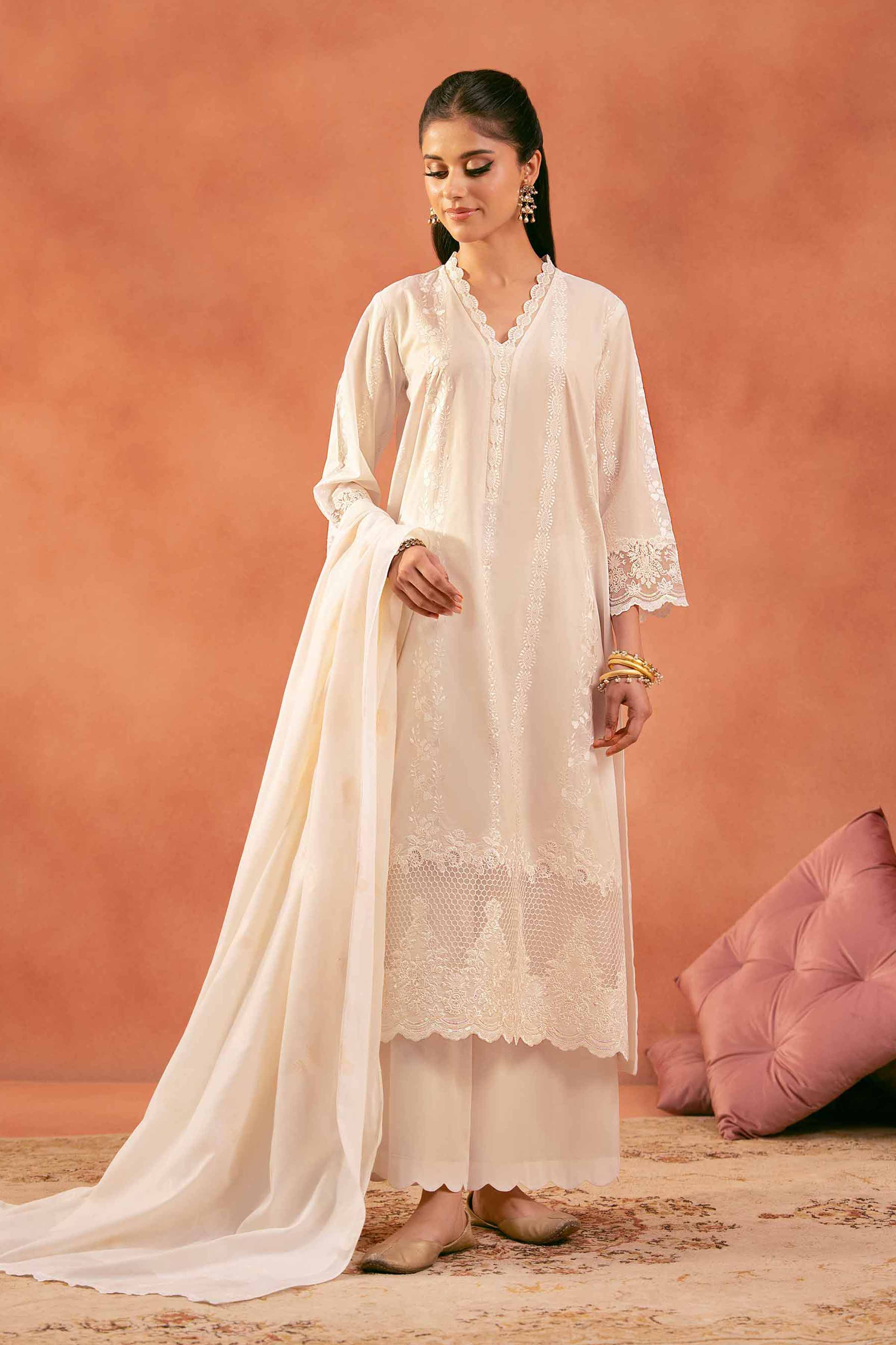 3 Piece - Embroidered Suit - 42519208