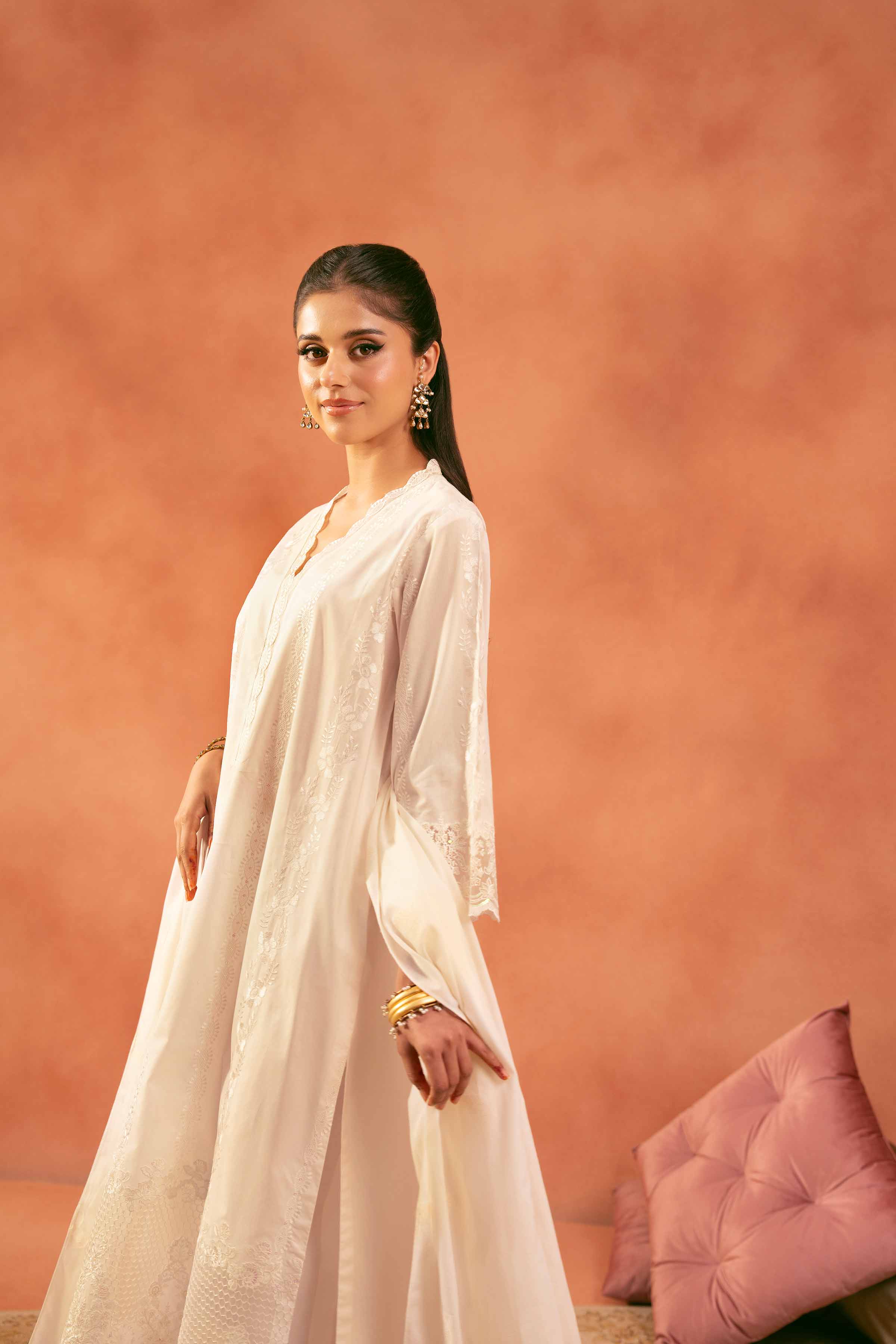 3 Piece - Embroidered Suit - 42519208