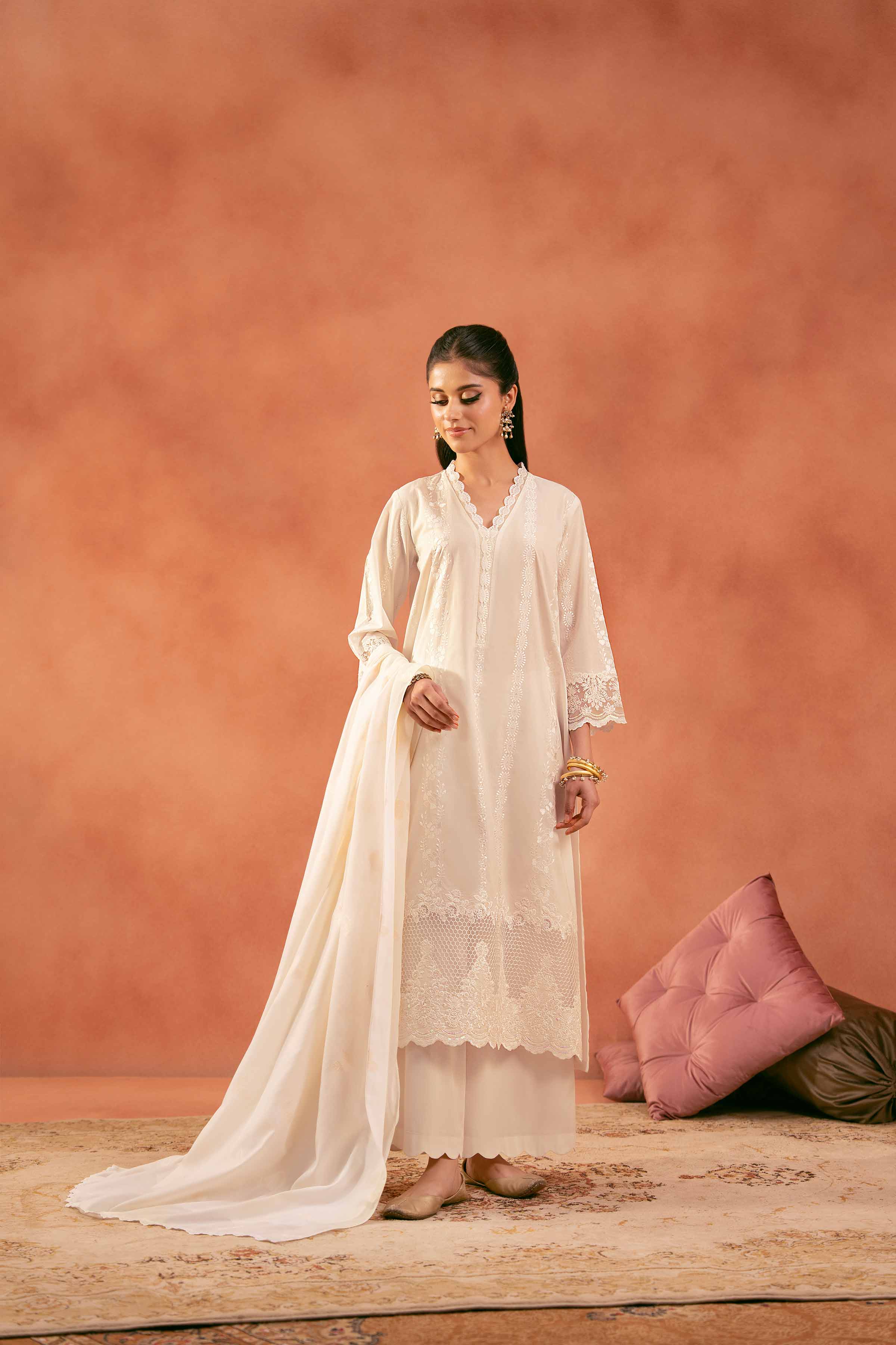 3 Piece - Embroidered Suit - 42519208