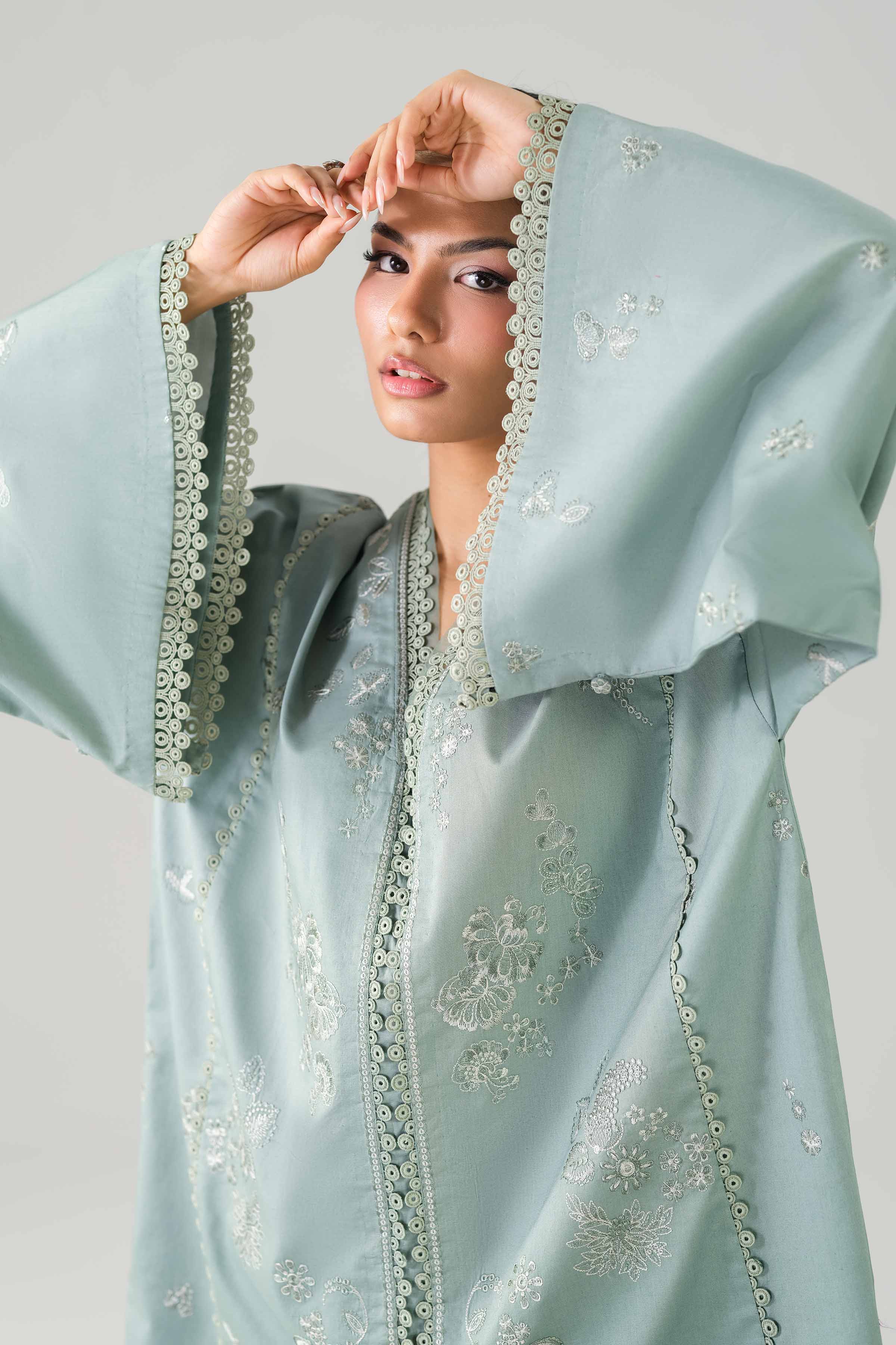 2 Piece - Embroidered Suit - 42601099