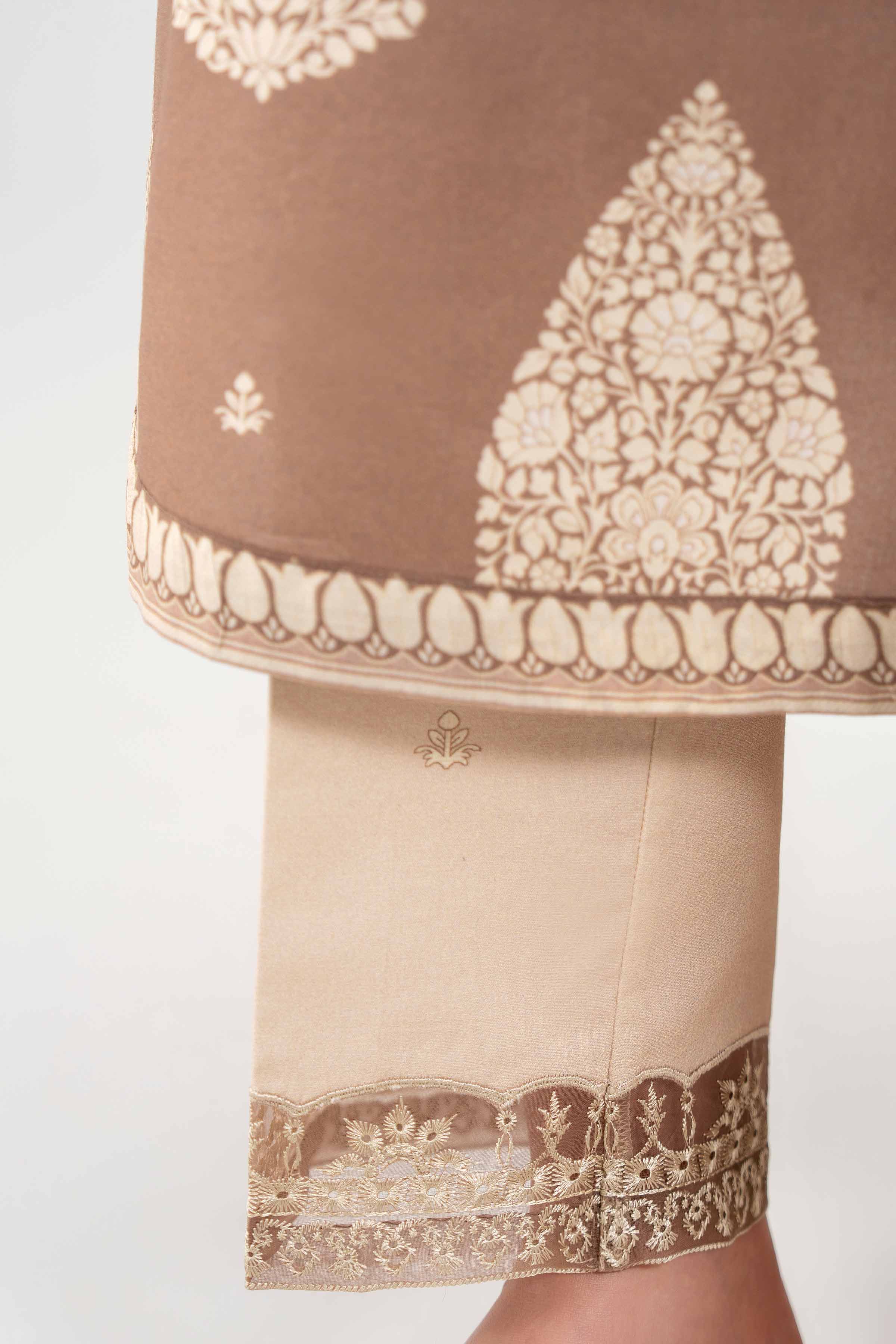 3 Piece - Printed Embroidered Suit - 42601161