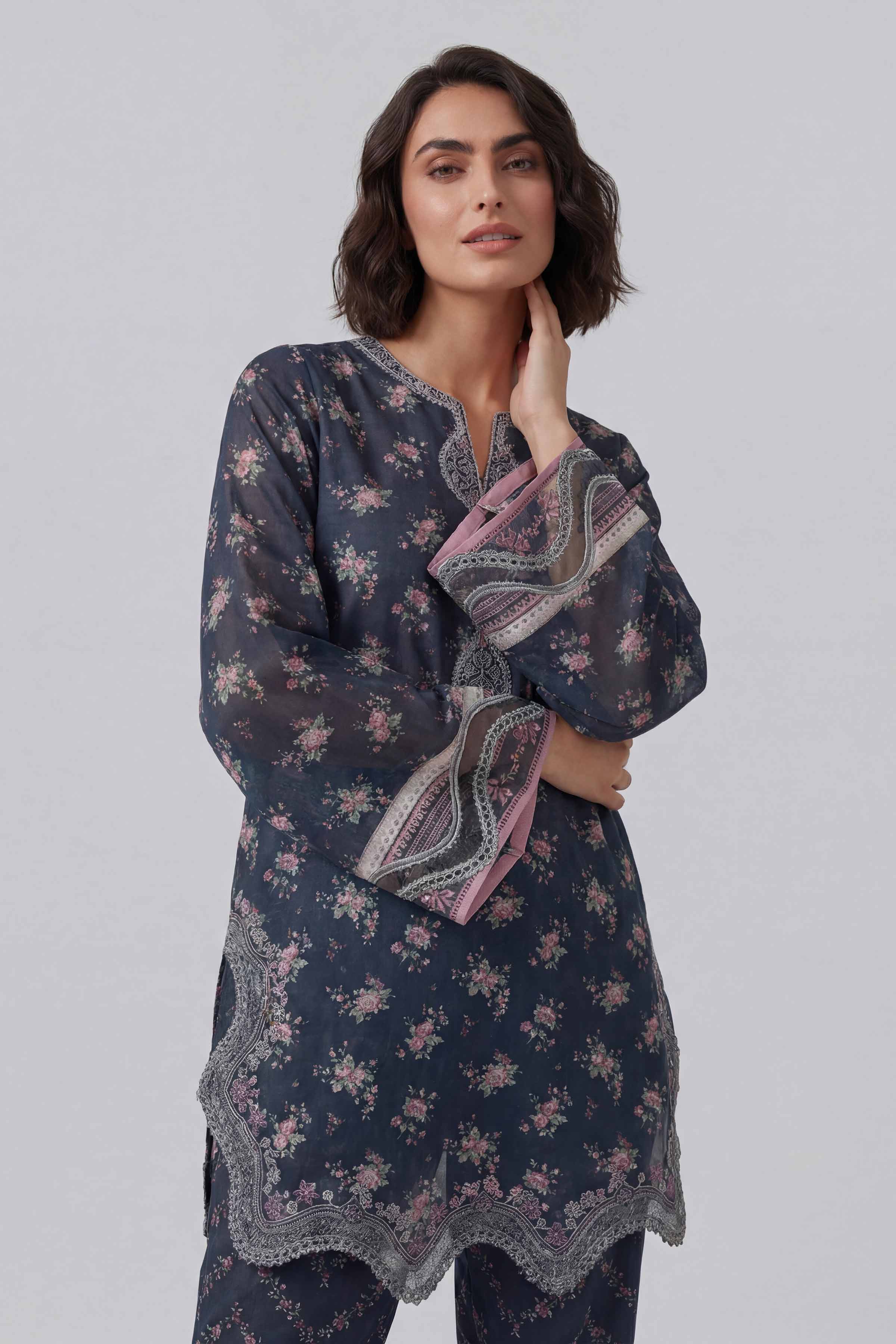 2 Piece - Printed Embroidered Suit - 42601670