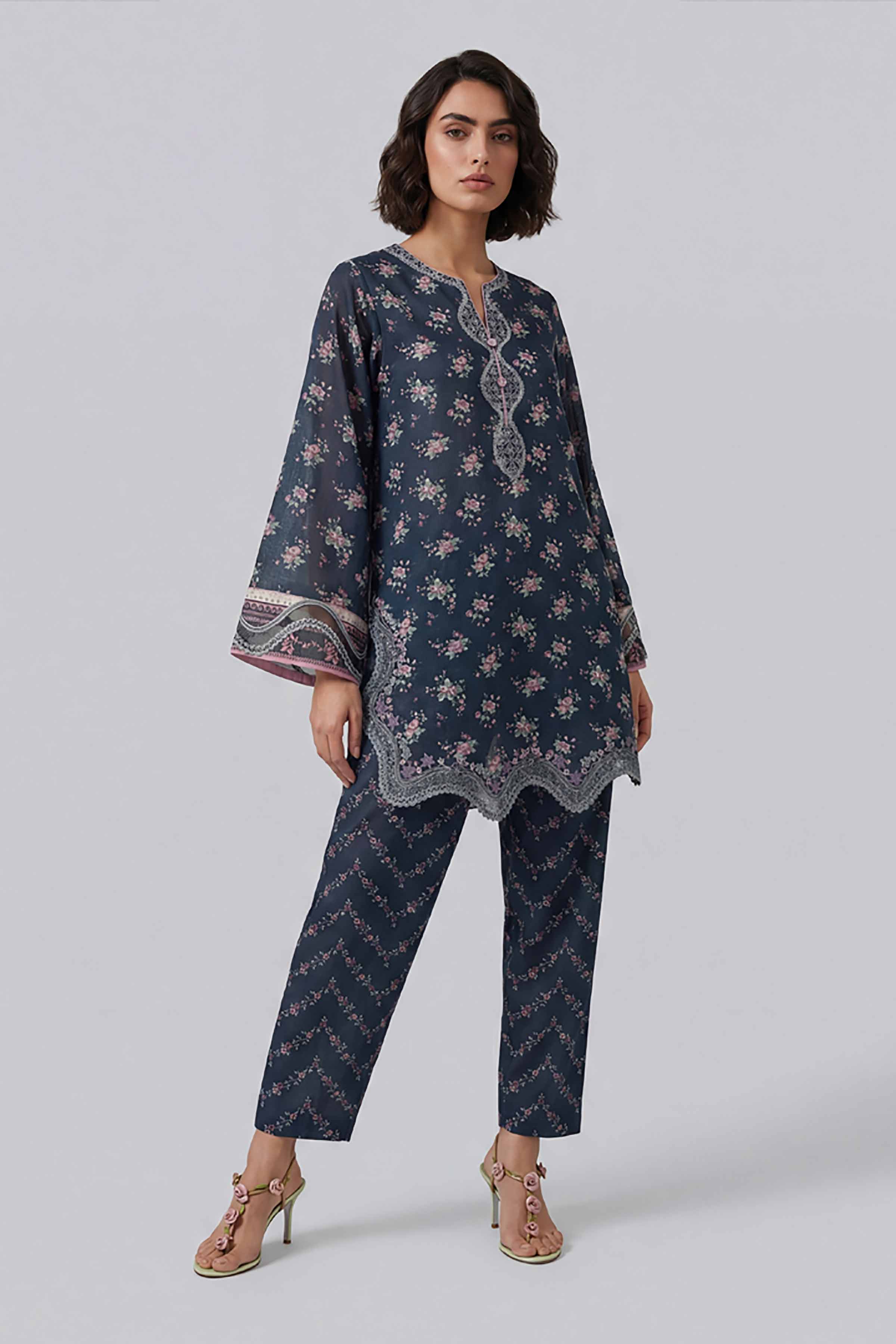2 Piece - Printed Embroidered Suit - 42601670