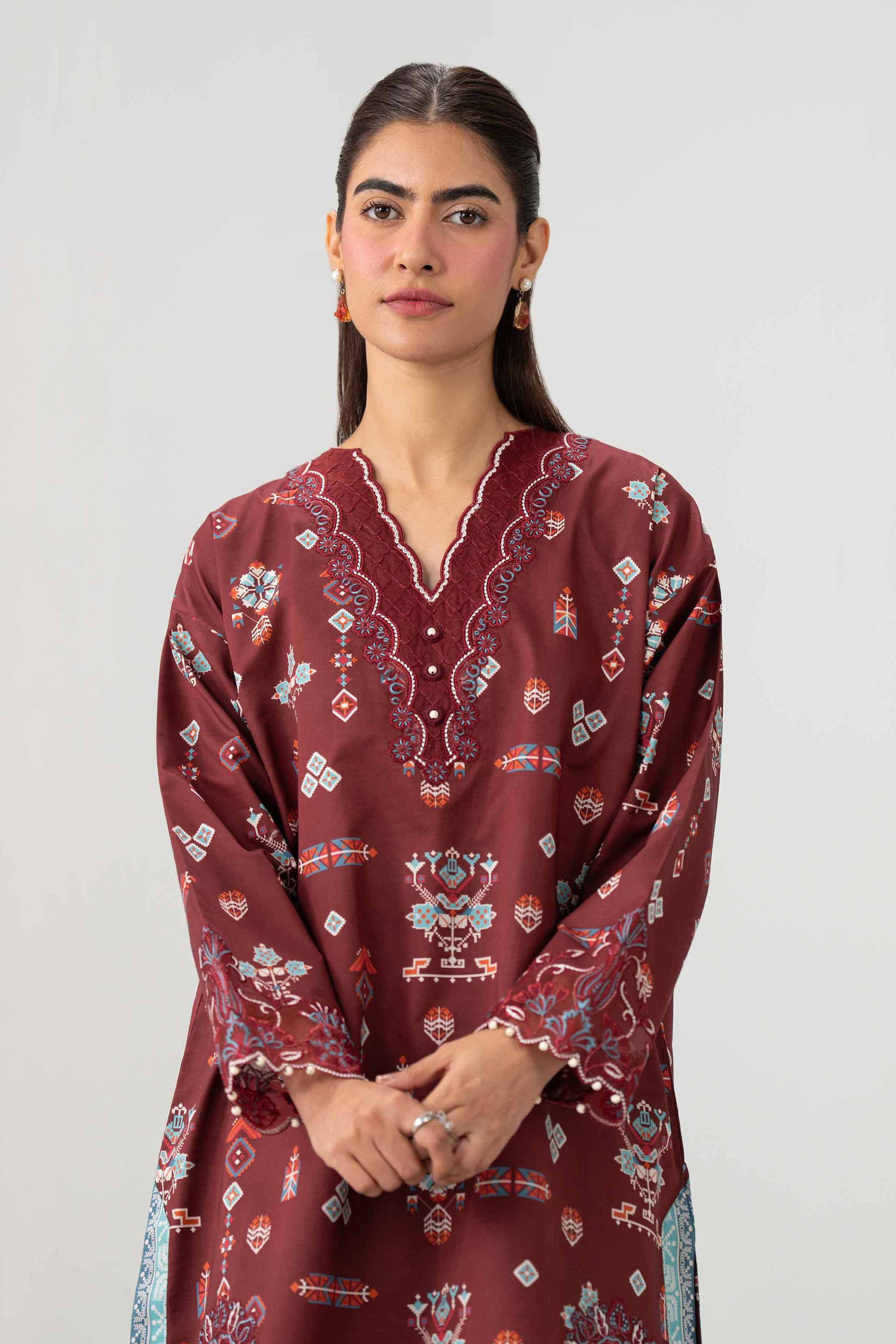 2 Piece - Printed Embroidered Suit - 42602054