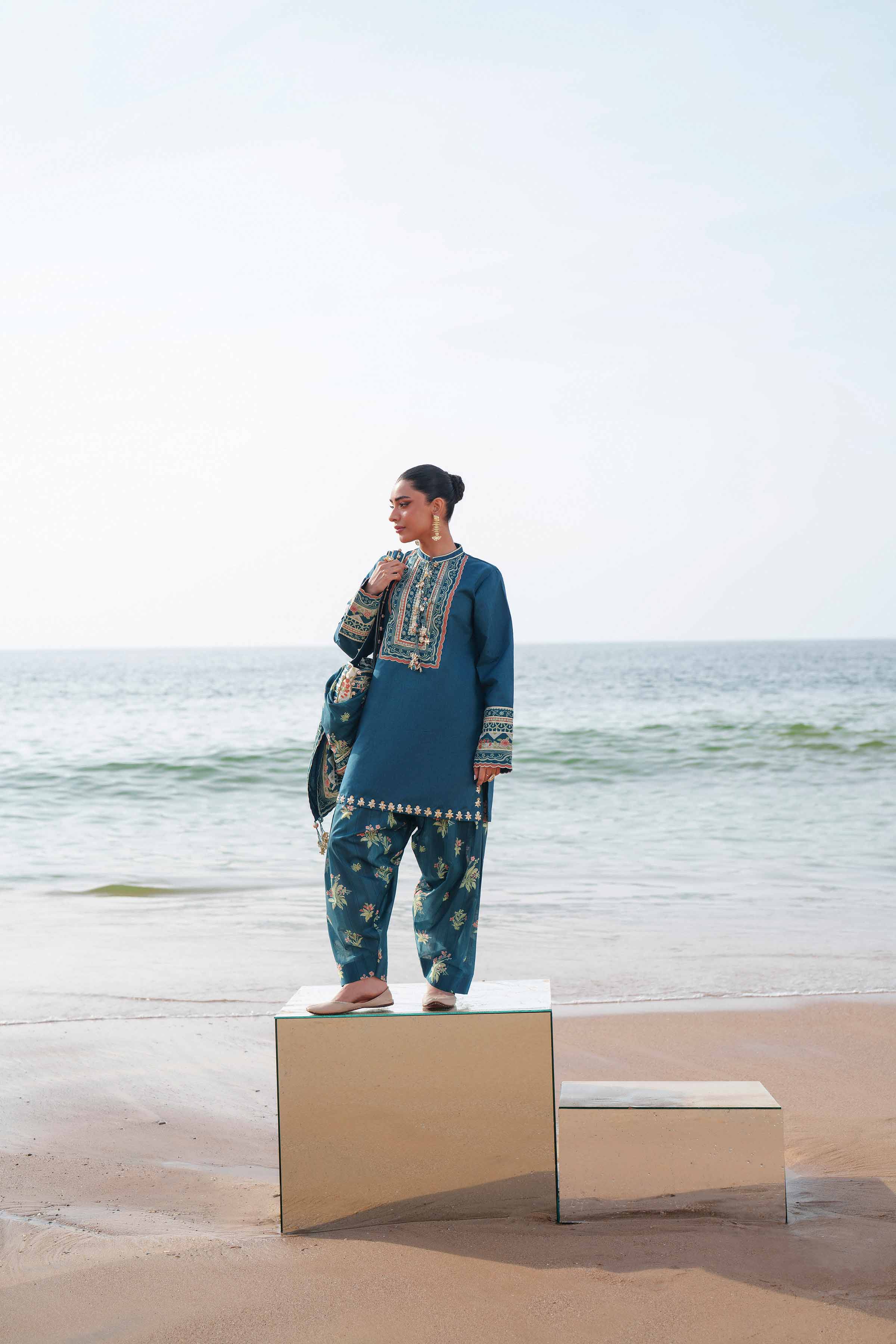 3 Piece - Printed Loose Fabric - 42602344 for Women - Freedom To Buy Collection | Nishat | Shop Online