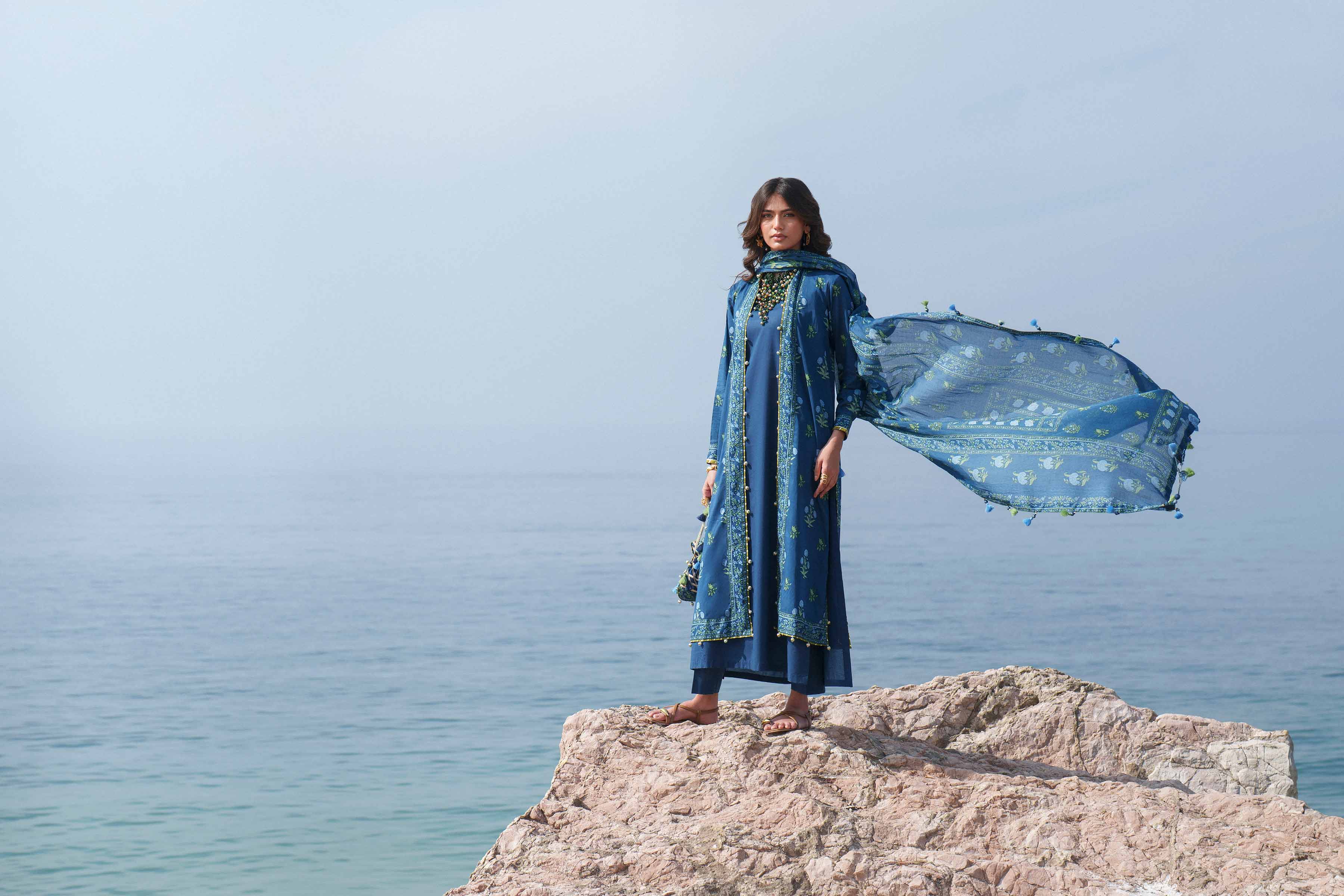 3 Piece - Printed Loose Fabric - 42602359 for Women - Freedom To Buy Collection | Nishat | Shop Online