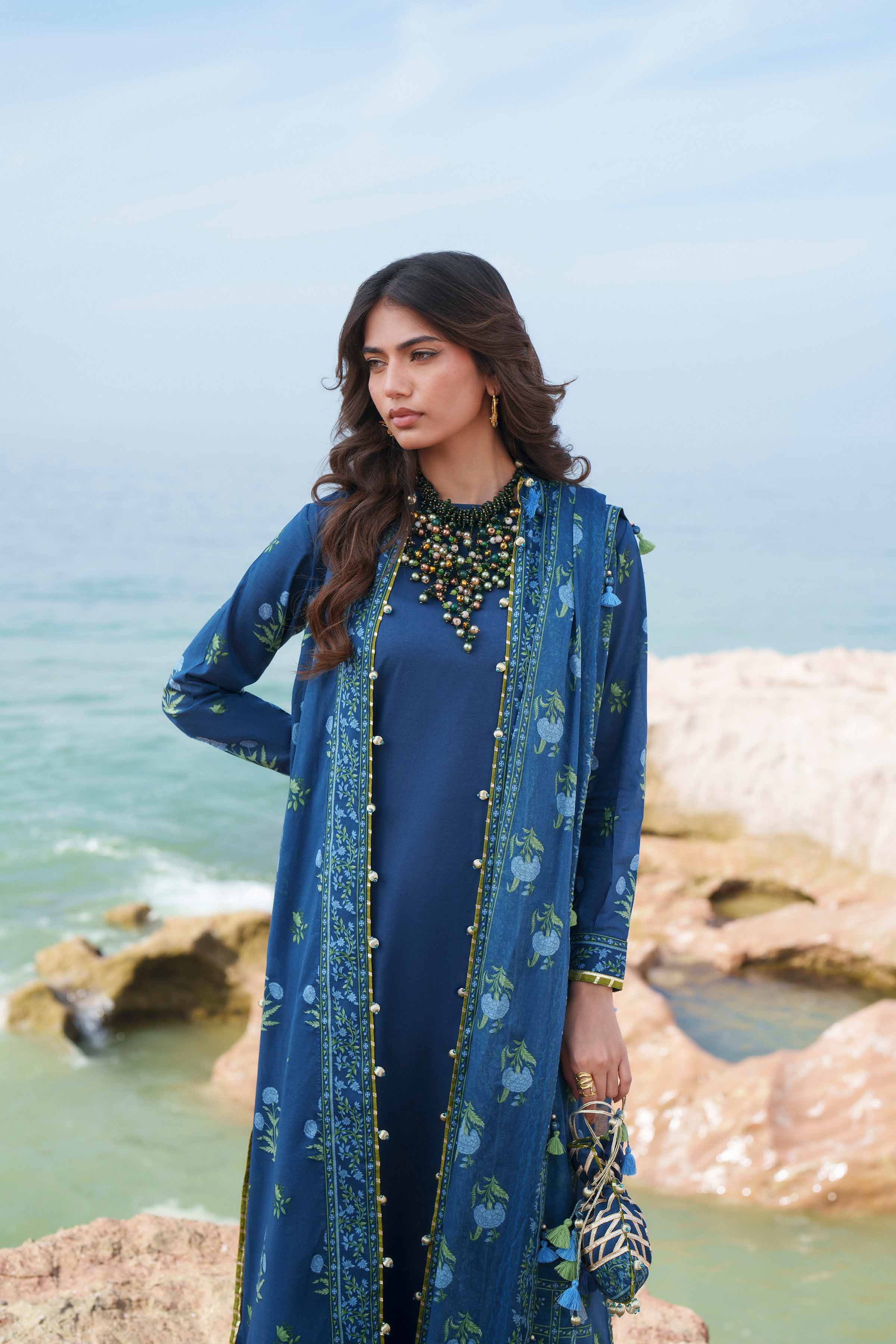 3 Piece - Printed Loose Fabric - 42602359 for Women - Freedom To Buy Collection | Nishat | Shop Online