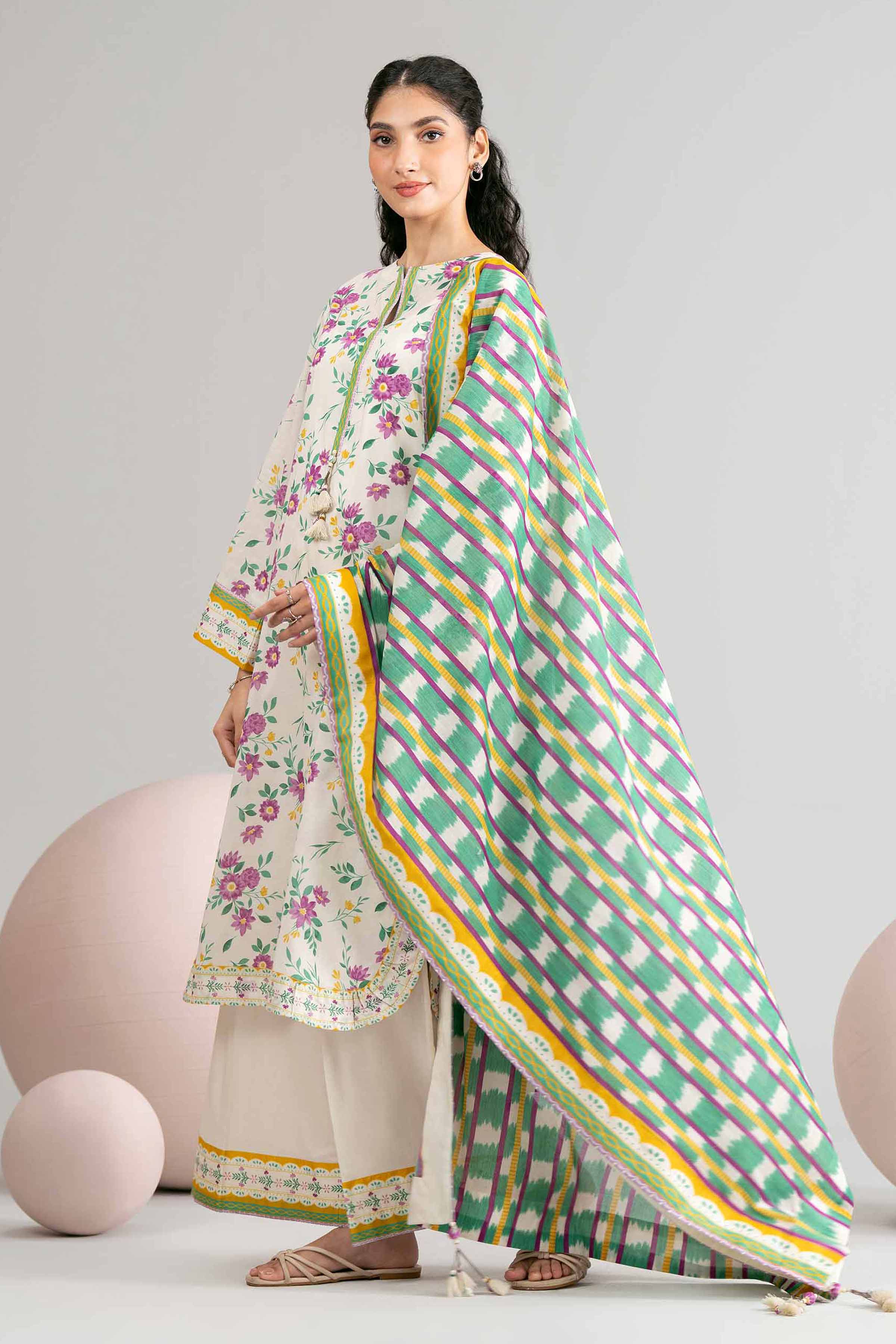 3 Piece - Printed Loose Fabric - 42602422 for Women - Freedom To Buy Collection | Nishat | Shop Online