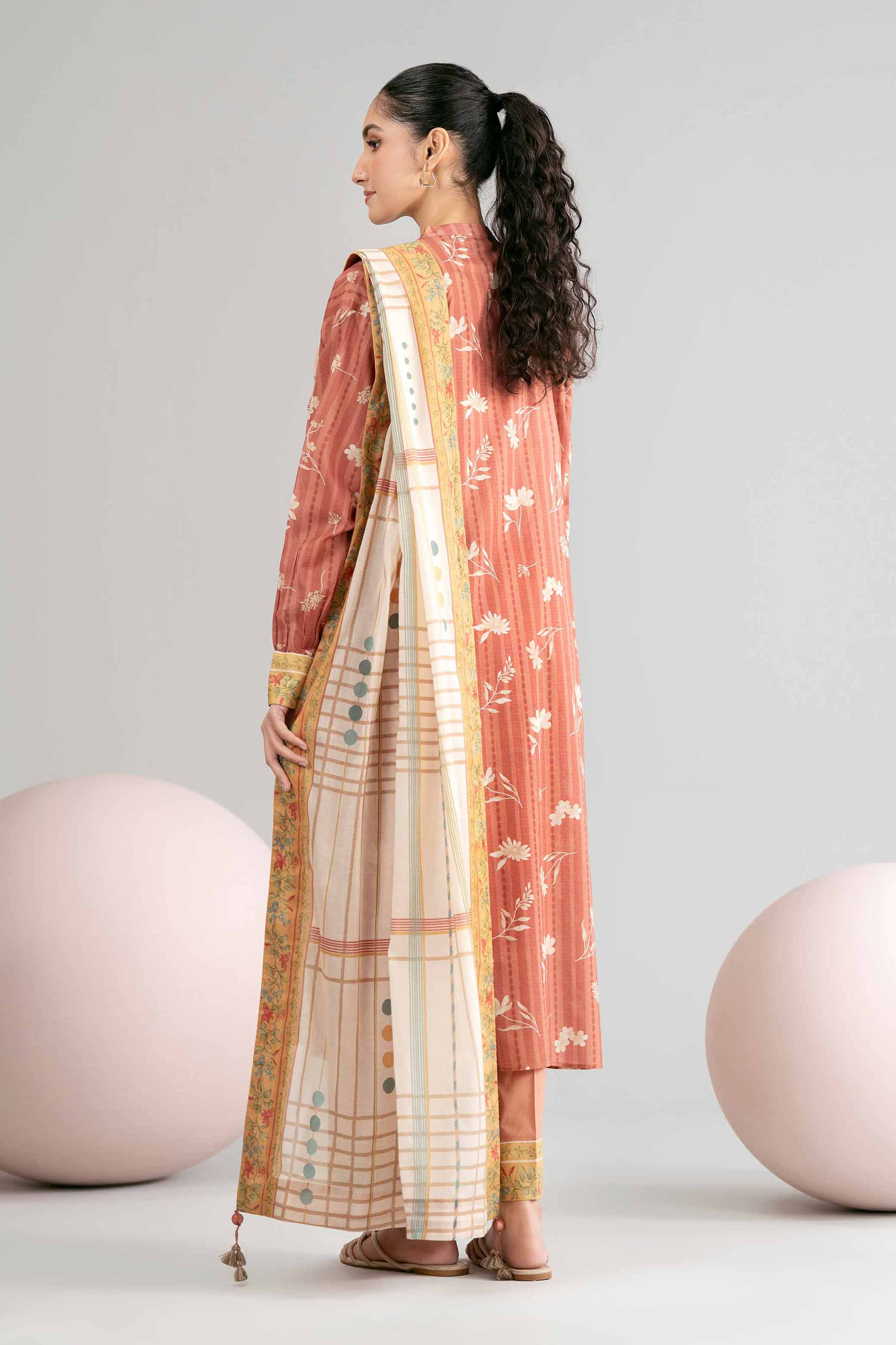 3 Piece - Printed Loose Fabric - 42602425 for Women - Freedom To Buy Collection | Nishat | Shop Online