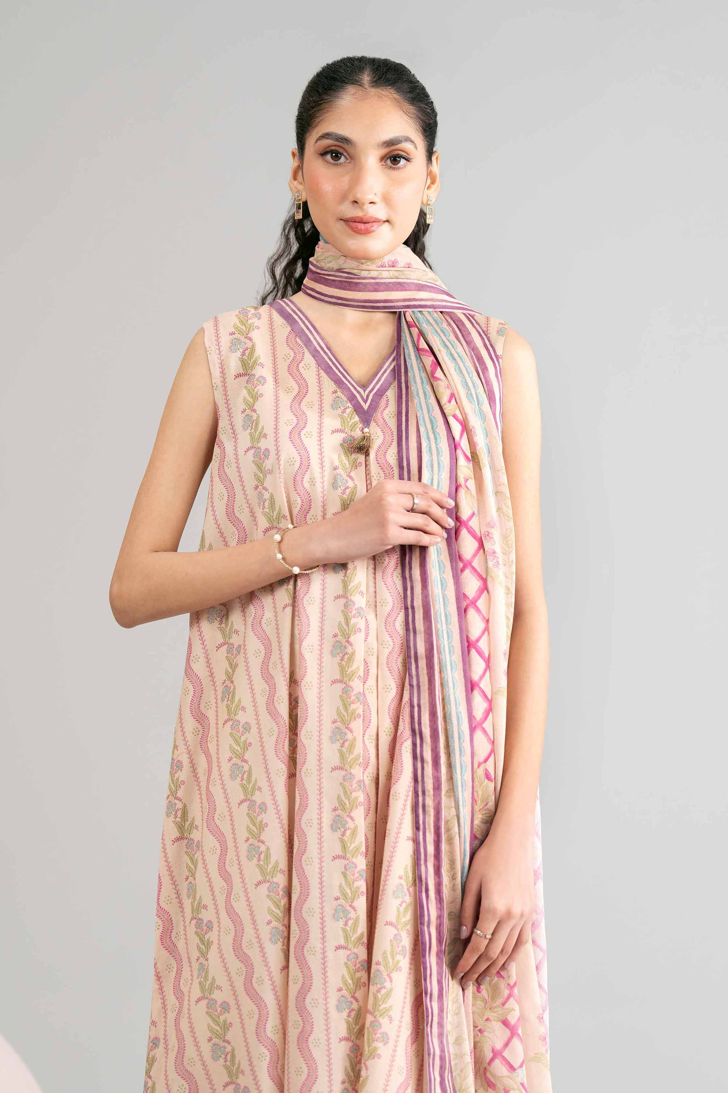 3 Piece - Printed Loose Fabric - 42602435 for Women - Freedom To Buy Collection | Nishat | Shop Online